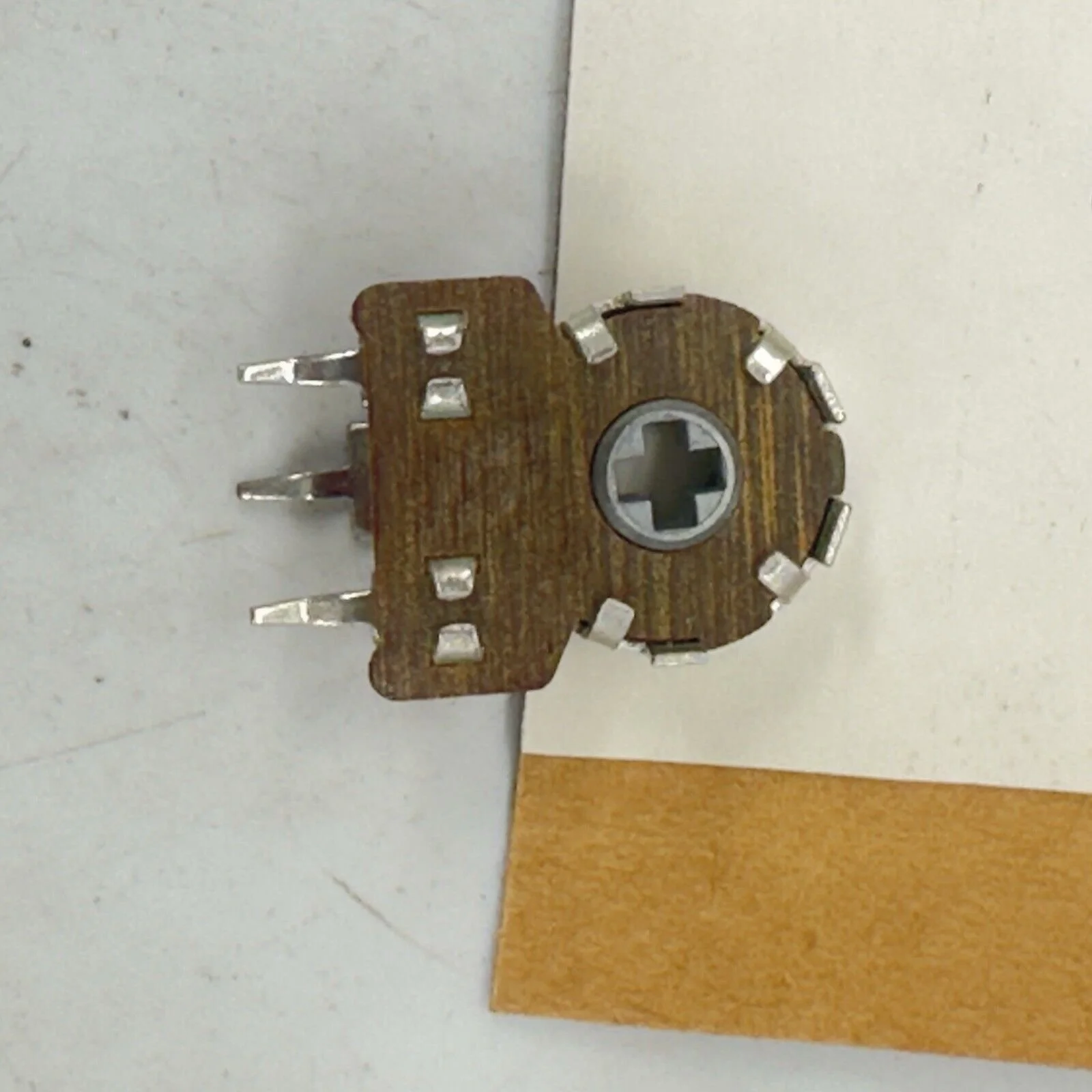 326410710944-2.jpg