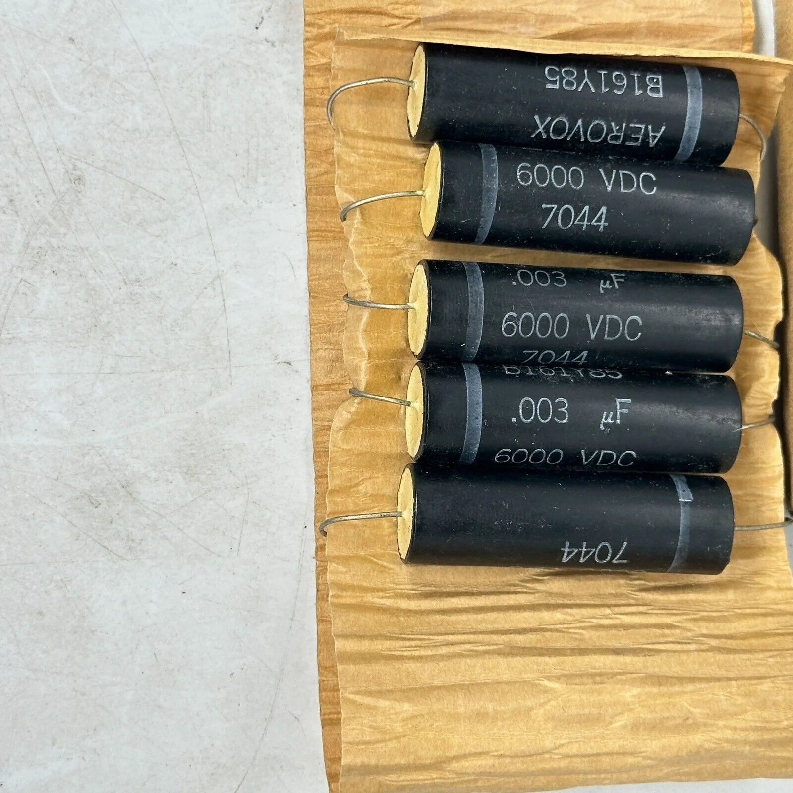 326241155380-2.jpg