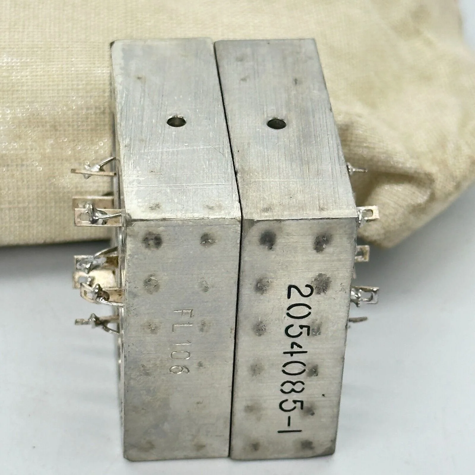 235703960913-4.jpg