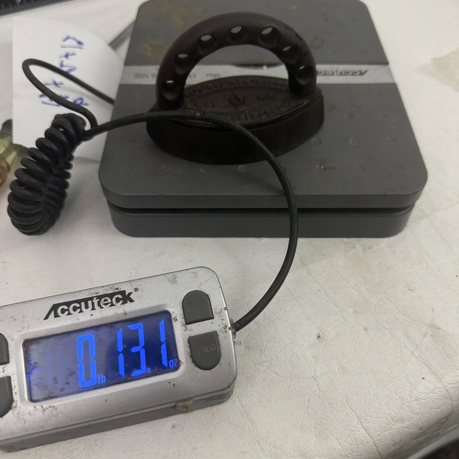 235071815407-2.jpg