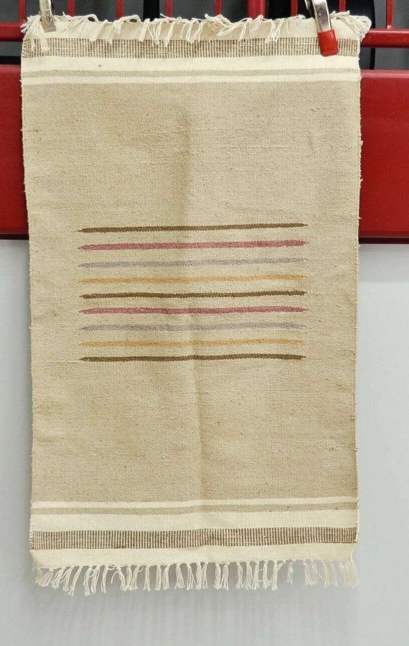 255969900696-0.jpg
