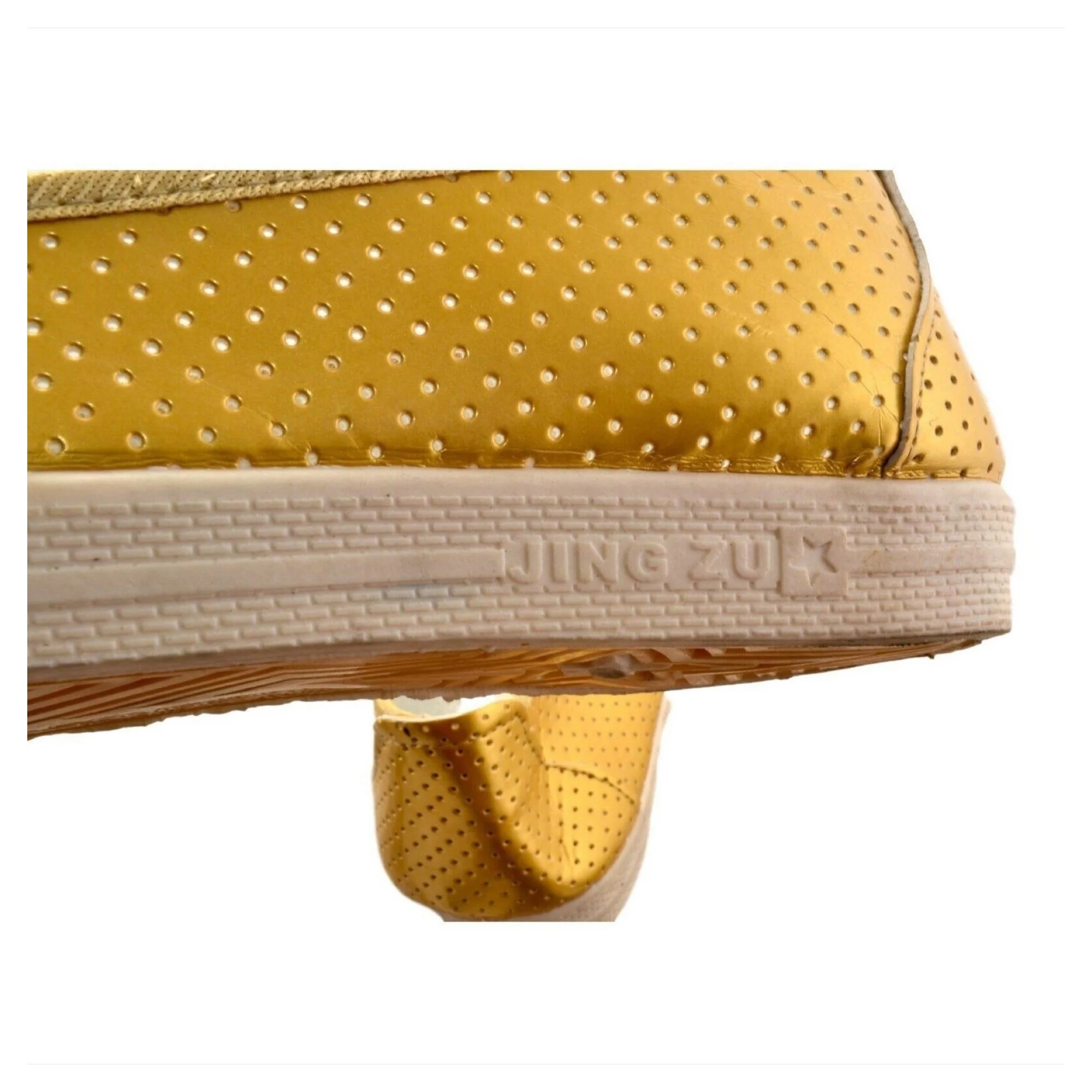 jing-zu-women-s-flats-2-pair-gold-and-red-shiny-06.jpg