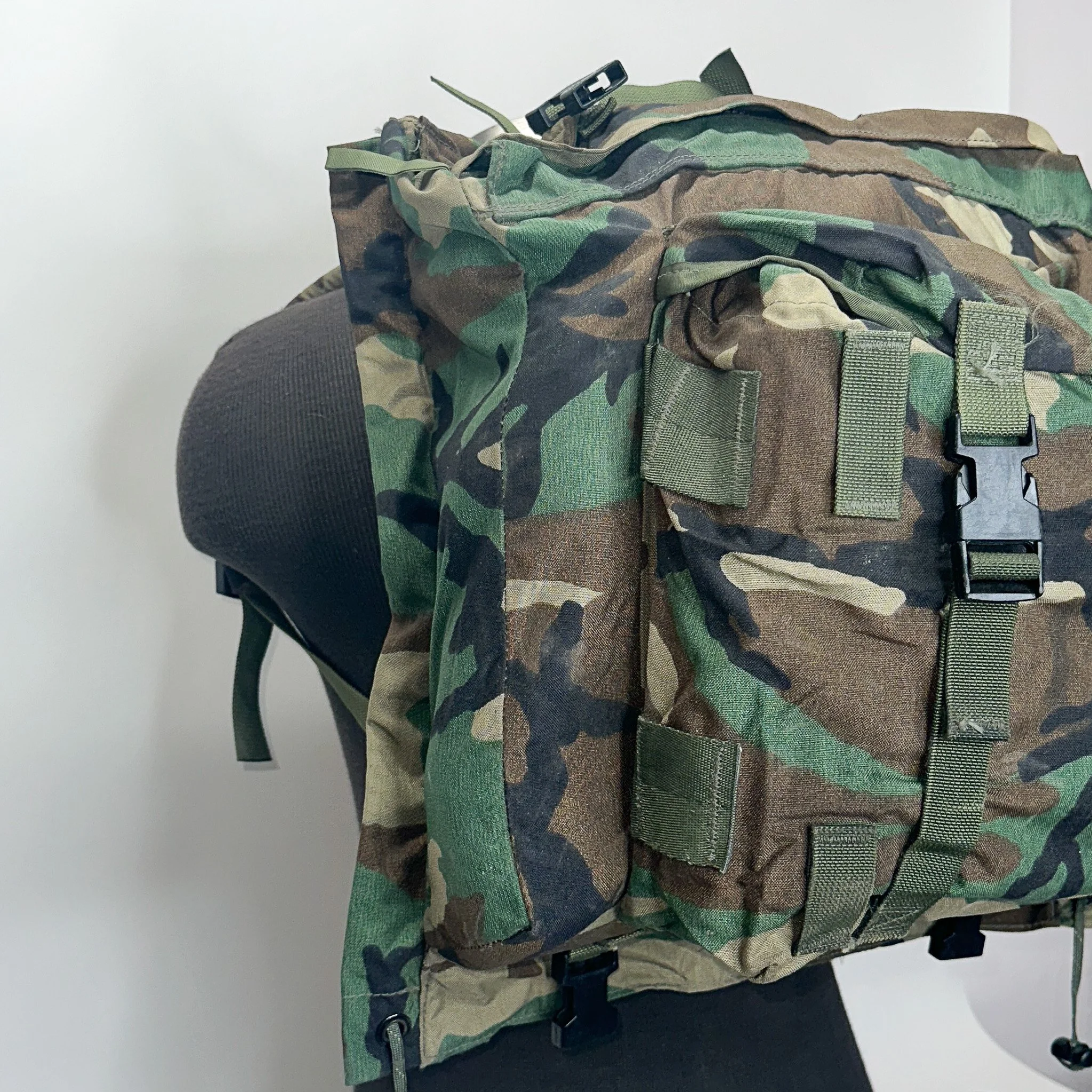 8465-01-286-5356 WOODLAND PACK-4.jpg