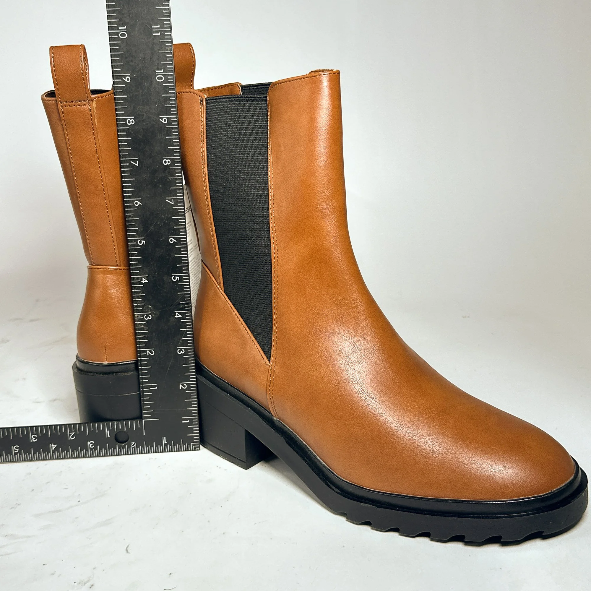 Amazon Essentials Tan Chunky Sole Chelsea Boots.jpg