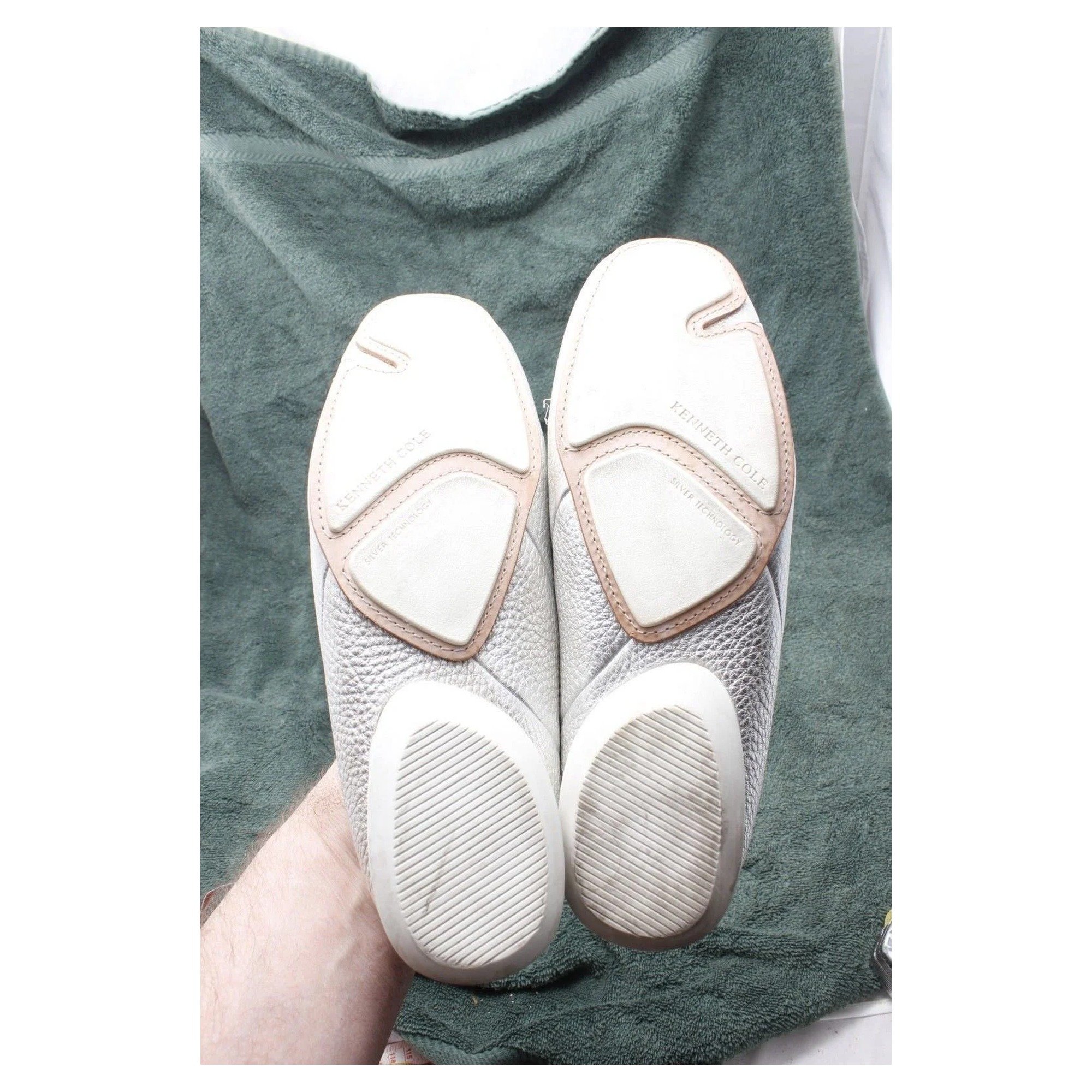 kenneth-cole-womens-silver-leather-driving-loafers-size-7-m-silver-technology-05.jpg
