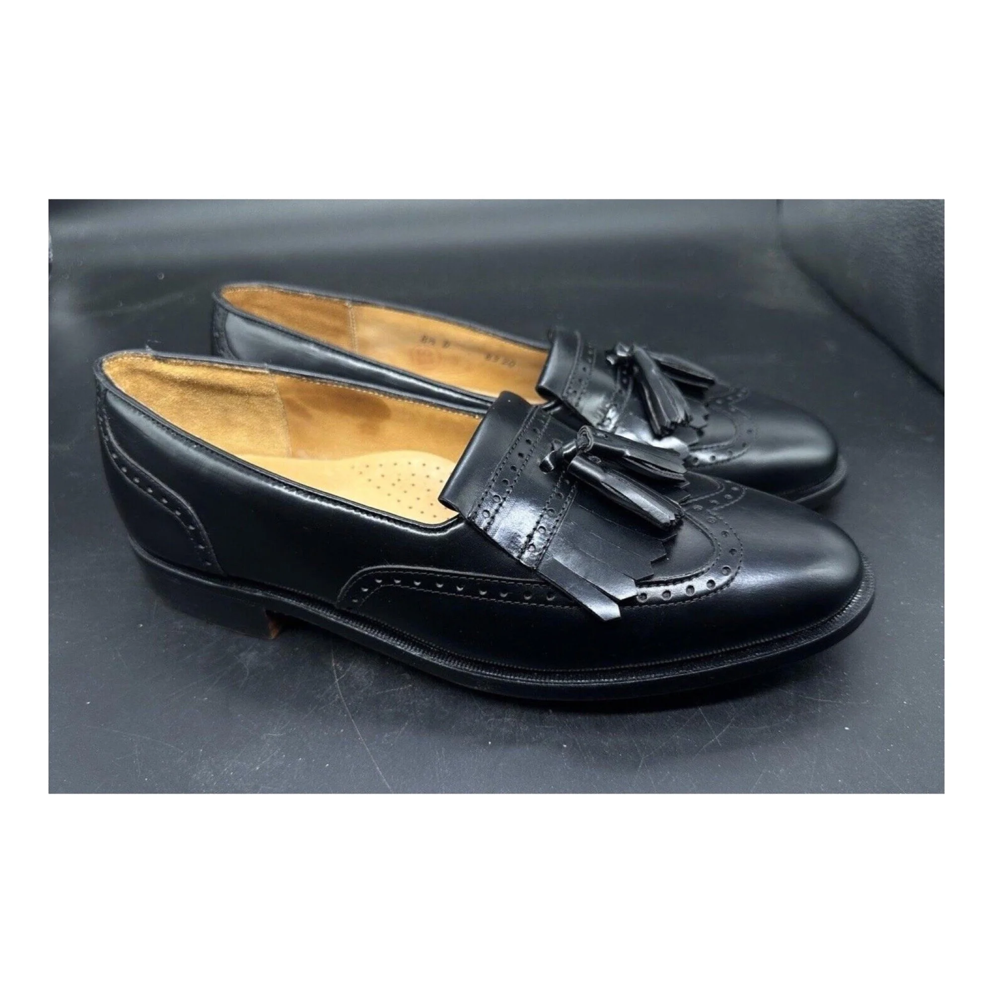 cole-haan-usa-men-s-black-leather-slip-on-8320-tasseled-wingtip-sz-8-5-d-usa-6264-01.jpg