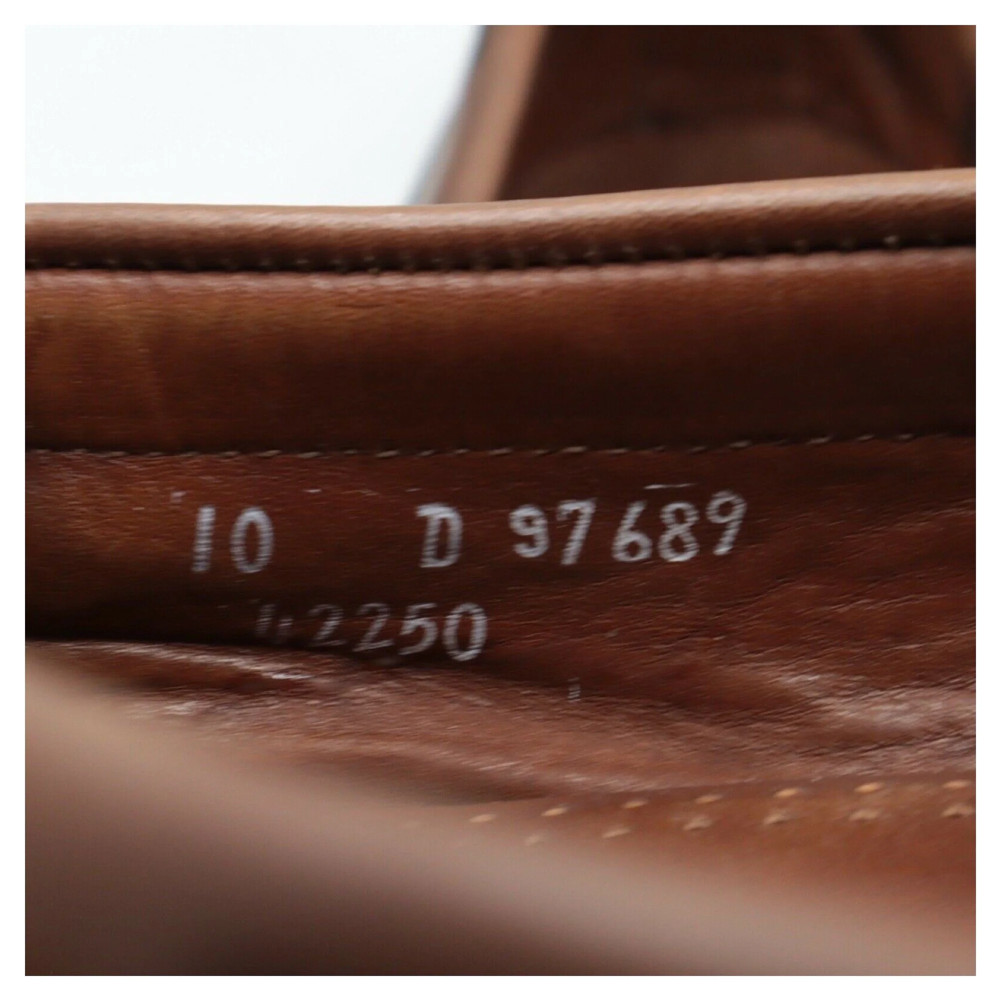 allen-edmonds-nashua-men-s-black-brown-leather-kiltie-tassel-loafers-size-10-d-05.jpg