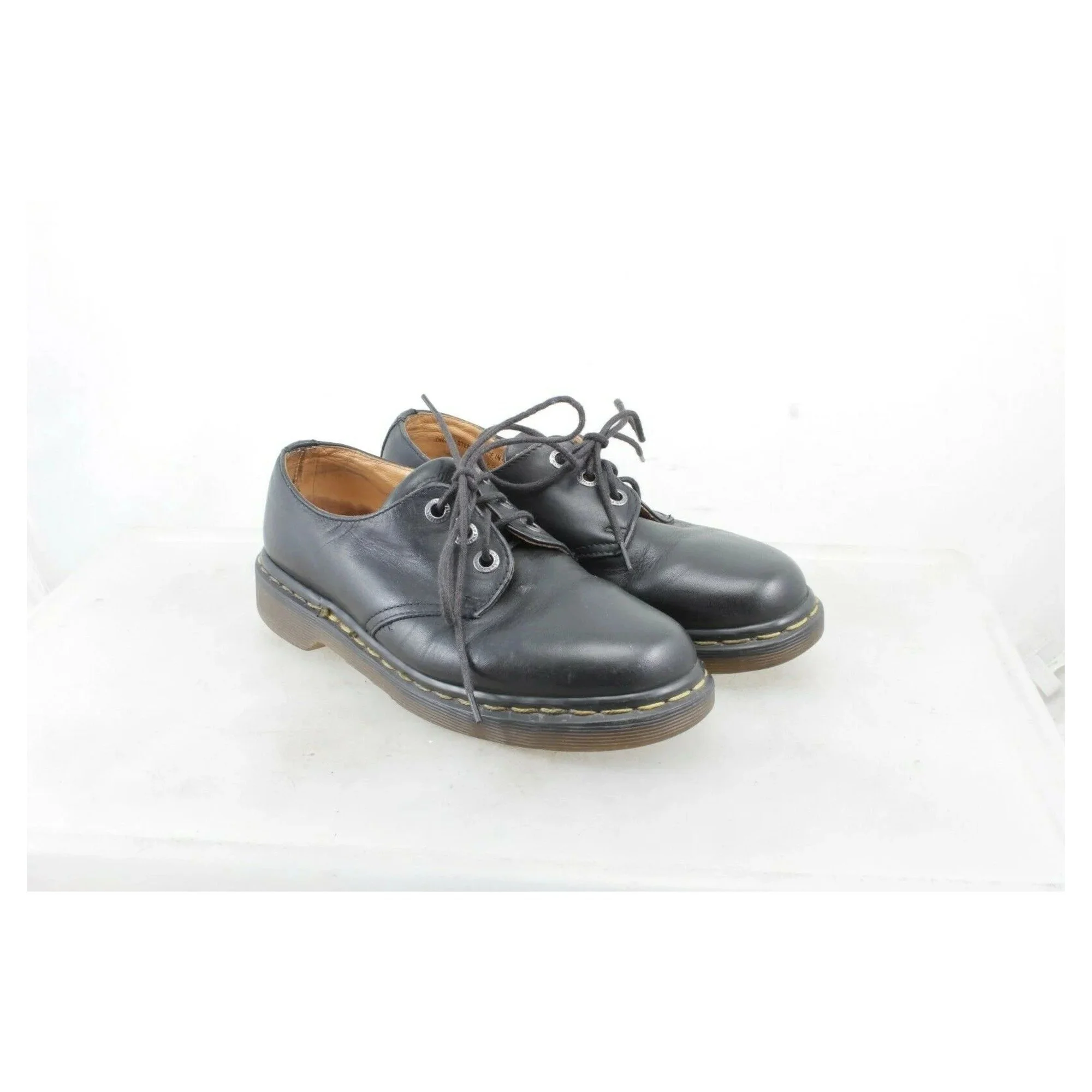 dr-martens-9222z-black-leather-3-eye-shoes-made-in-england-uk-5-us-men-6-women-7-01.jpg