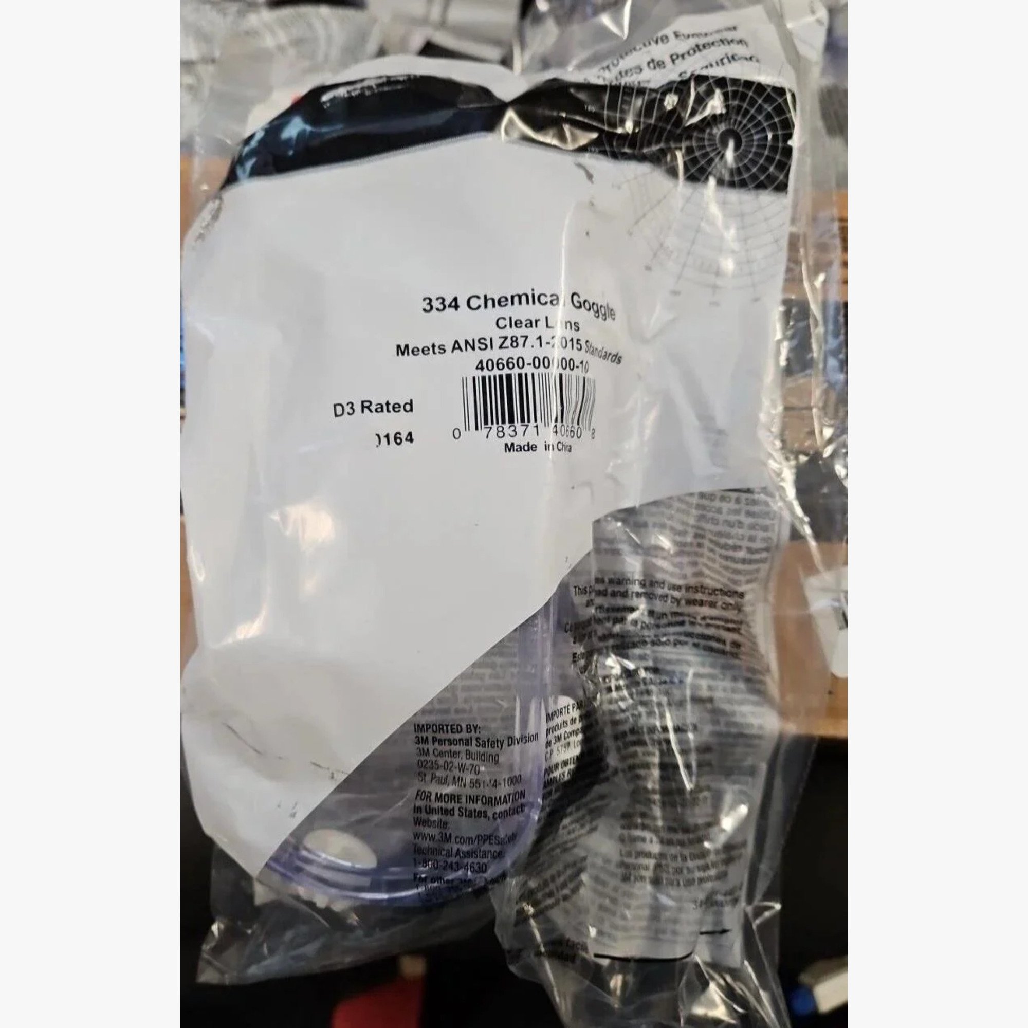 3m-334-splash-safety-goggles-clear-lens-adjustable-strap-854129-02.jpg