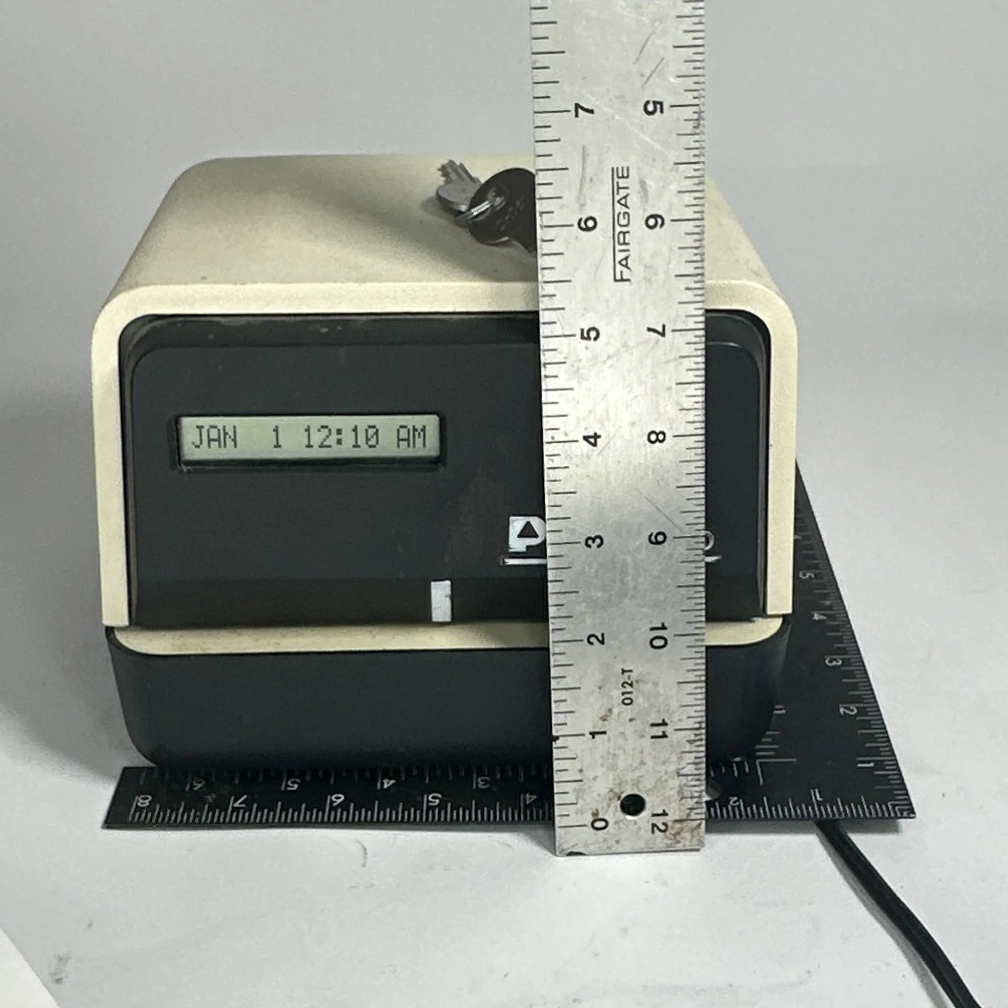 05-pyramid-3500-time-clock.jpeg