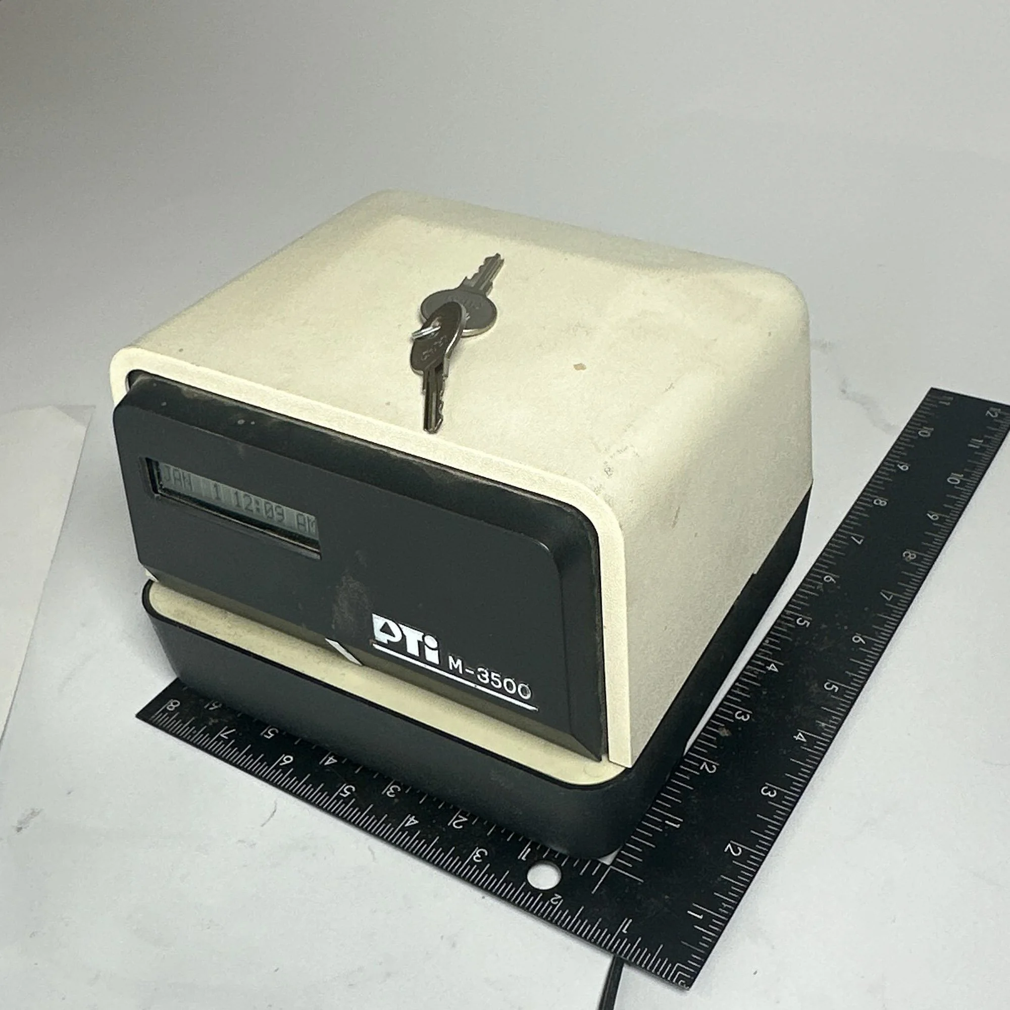 06-pyramid-3500-time-clock.jpeg