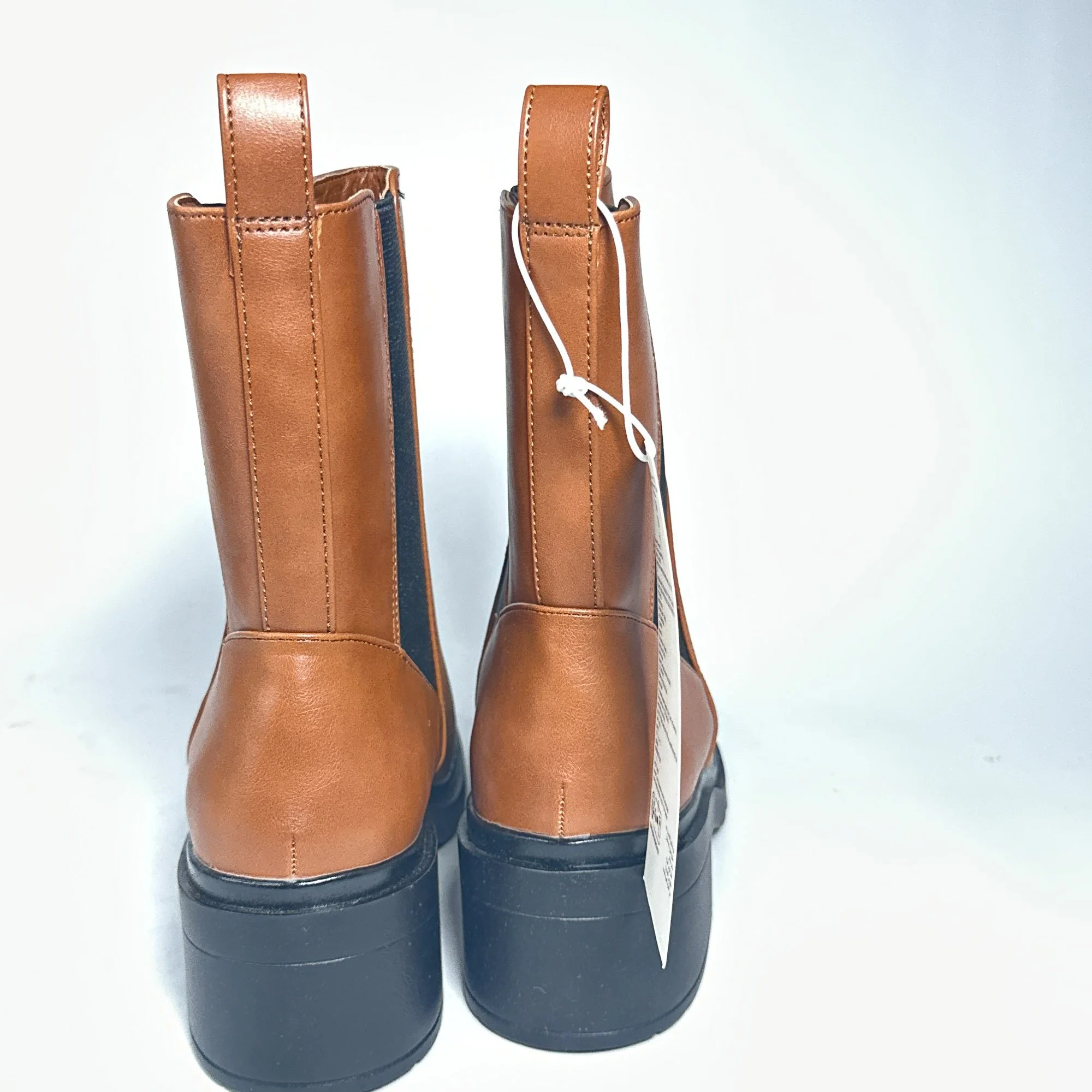 Amazon Essentials Tan Chunky Sole Chelsea Boots-2.jpg
