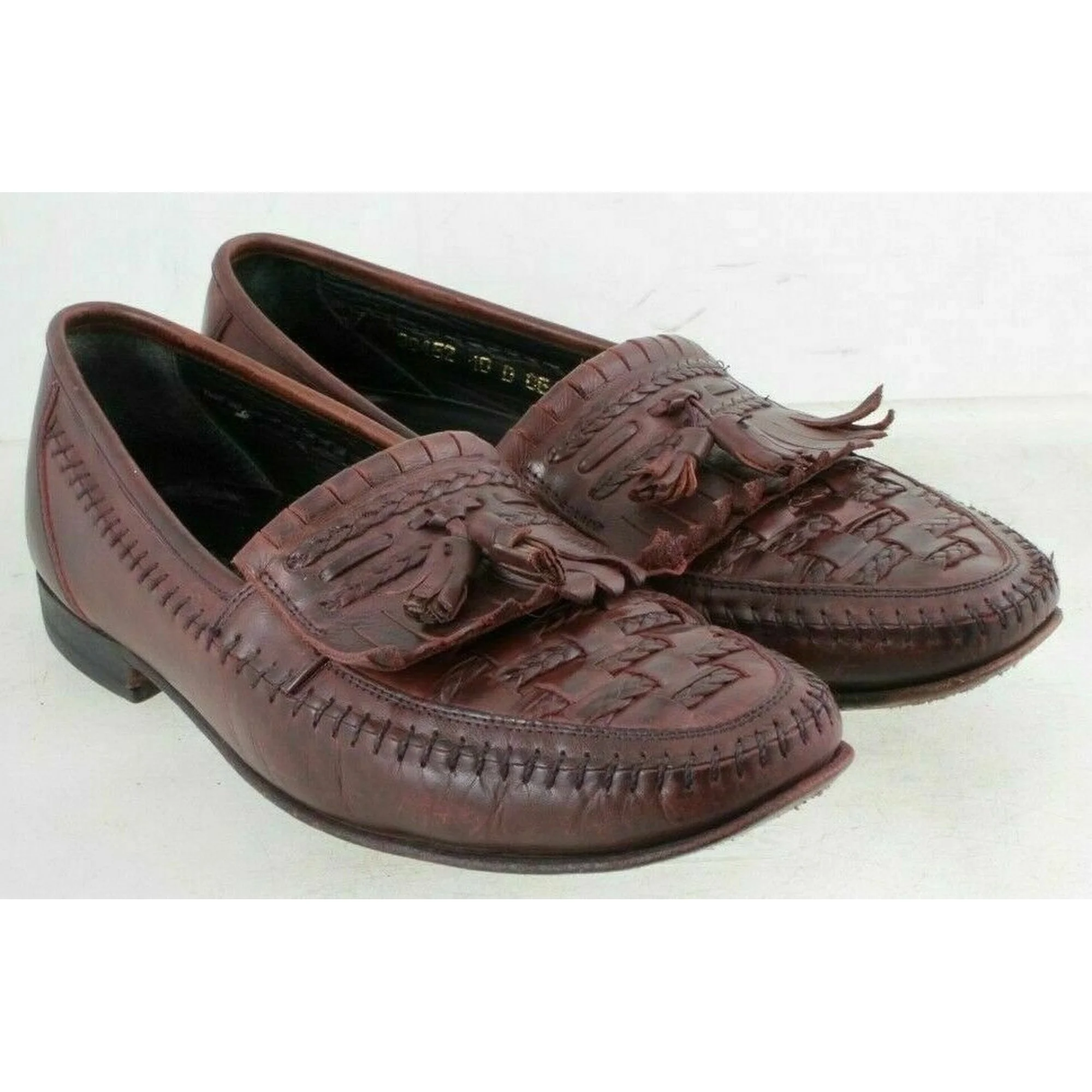 florsheim-designer-collection-woven-leather-kiltie-tassel-loafers-cordovan-color-10-d-01.jpg