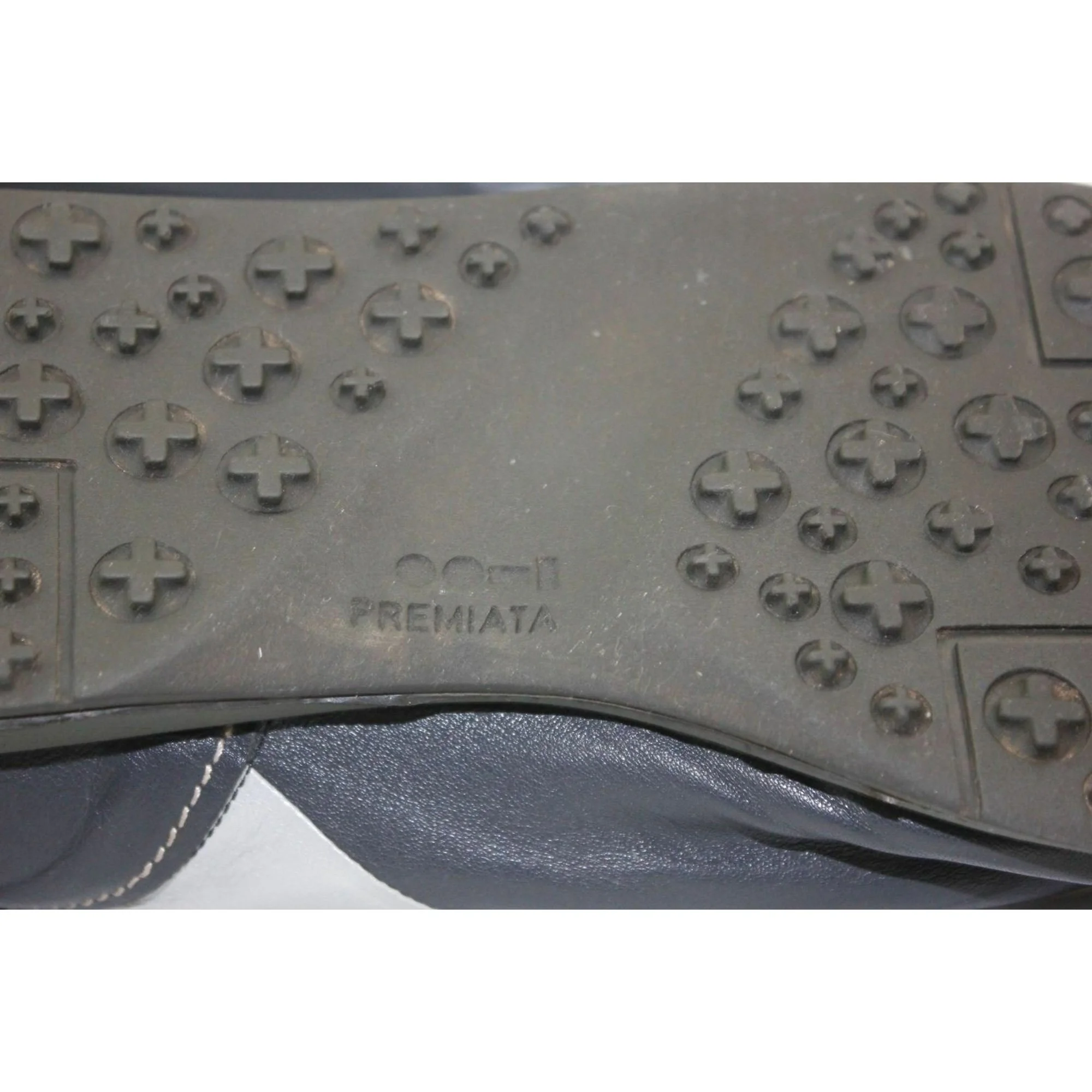pr-1-by-premiata-casual-trainers-sneakers-black-and-gray-womens-sz-8-5-us-39-eu-03.jpg