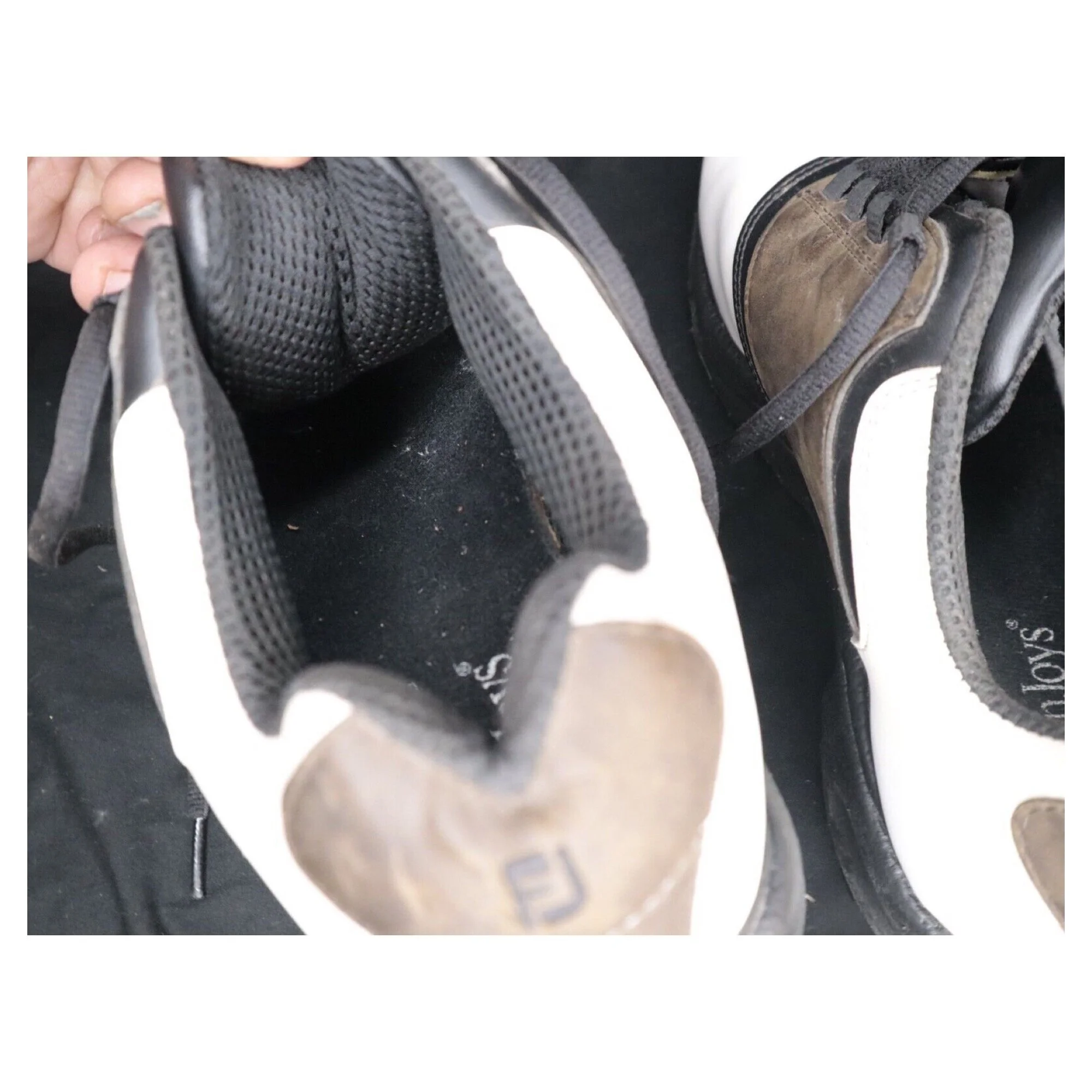 footjoy-greenjoys-45516-leather-saddle-golf-shoes-with-spikes-men-s-size-9-07.jpg