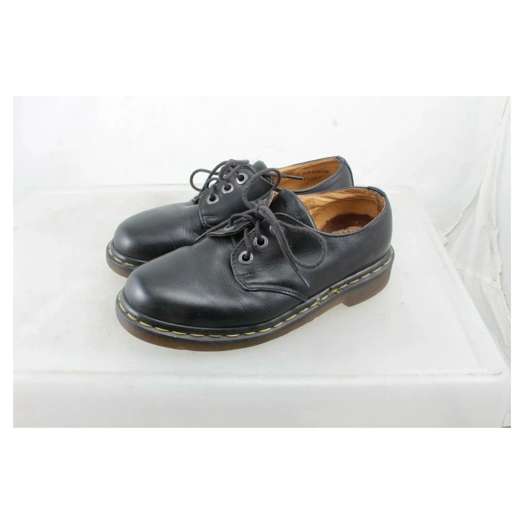 dr-martens-9222z-black-leather-3-eye-shoes-made-in-england-uk-5-us-men-6-women-7-02.jpg