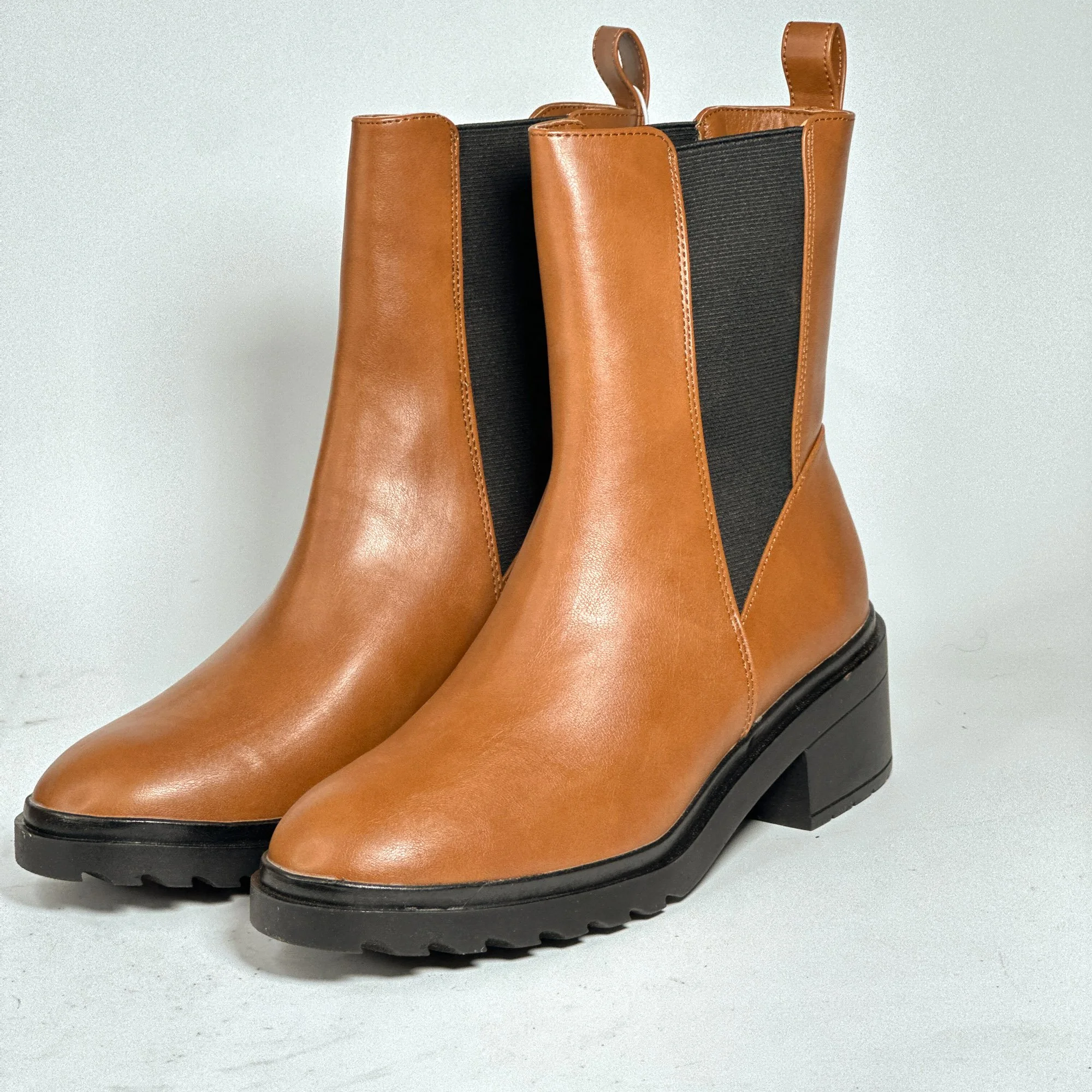 Amazon Essentials Tan Chunky Sole Chelsea Boots-3.jpg