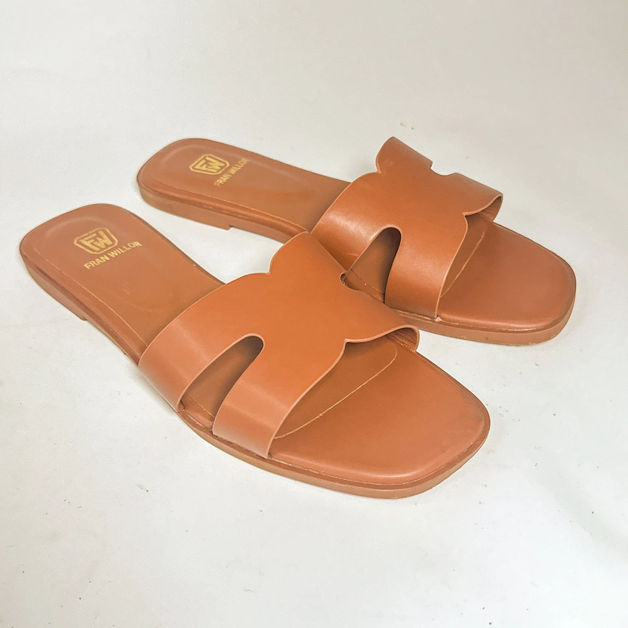 Fran Willor FWFLAT02 Camel Brown H Cutou-5.jpg