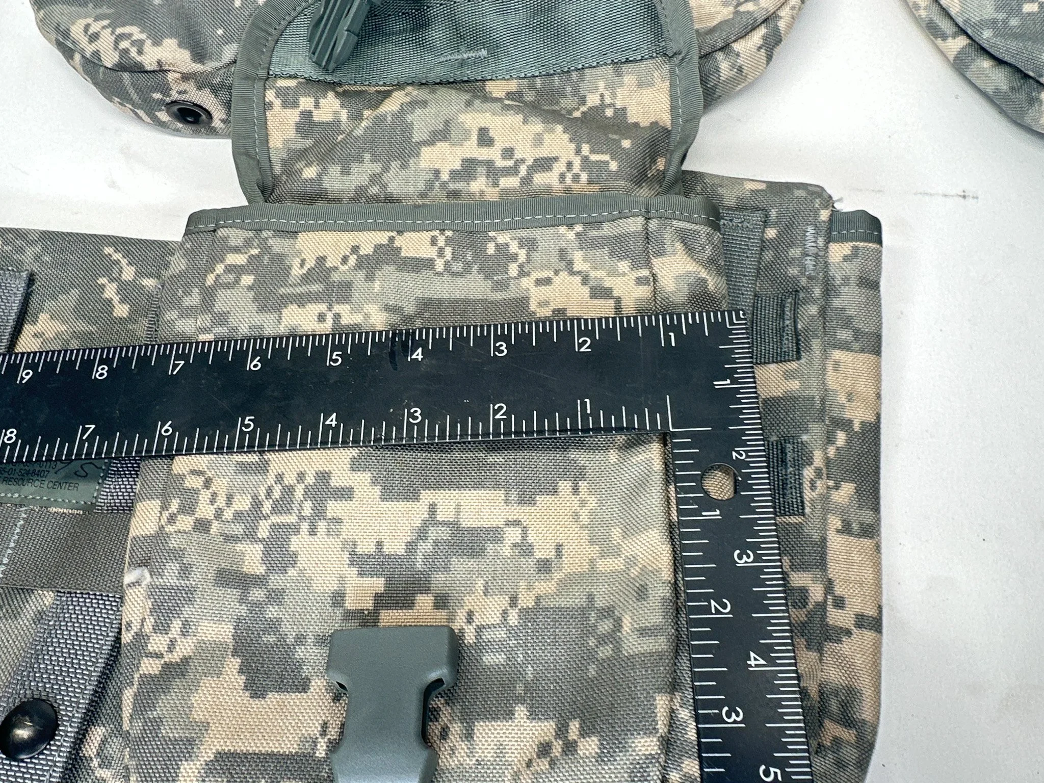 8465-01-524-8407-Entrenching-Tool-Cover-Molle-Camo- USGI-3.jpg