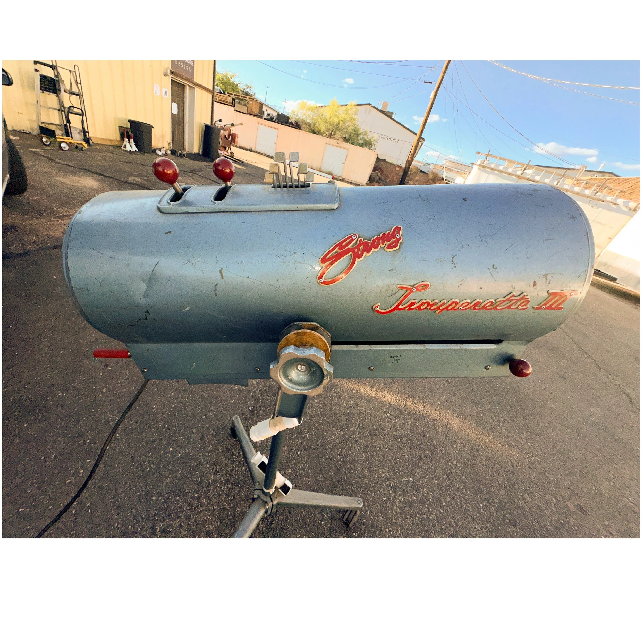 Strong Trouperette III Follow Spot Stage Spotlight – Working Used Theater Light