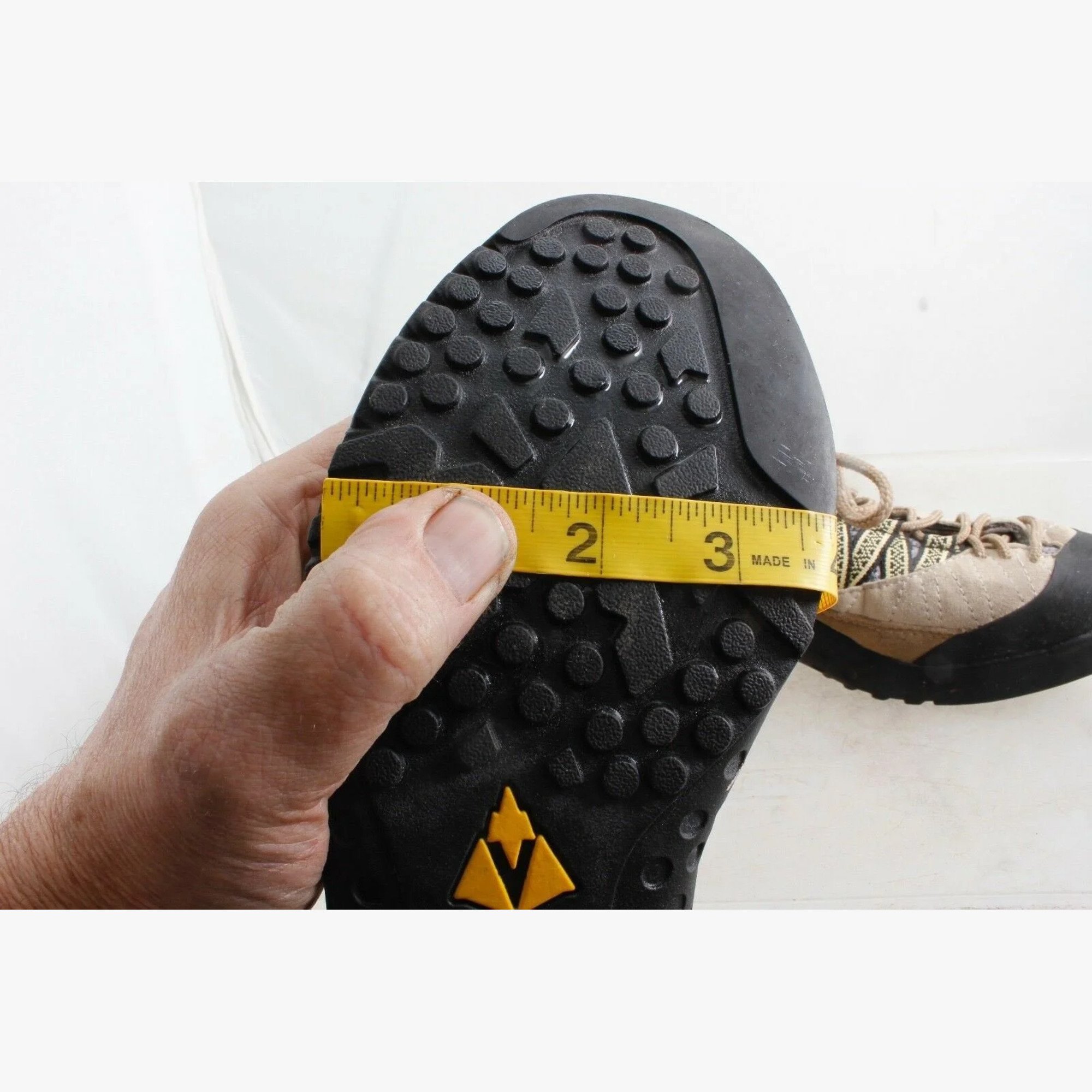 vasque-stealth-womens-hiking-shoes-7369m-size-6m-08.jpg