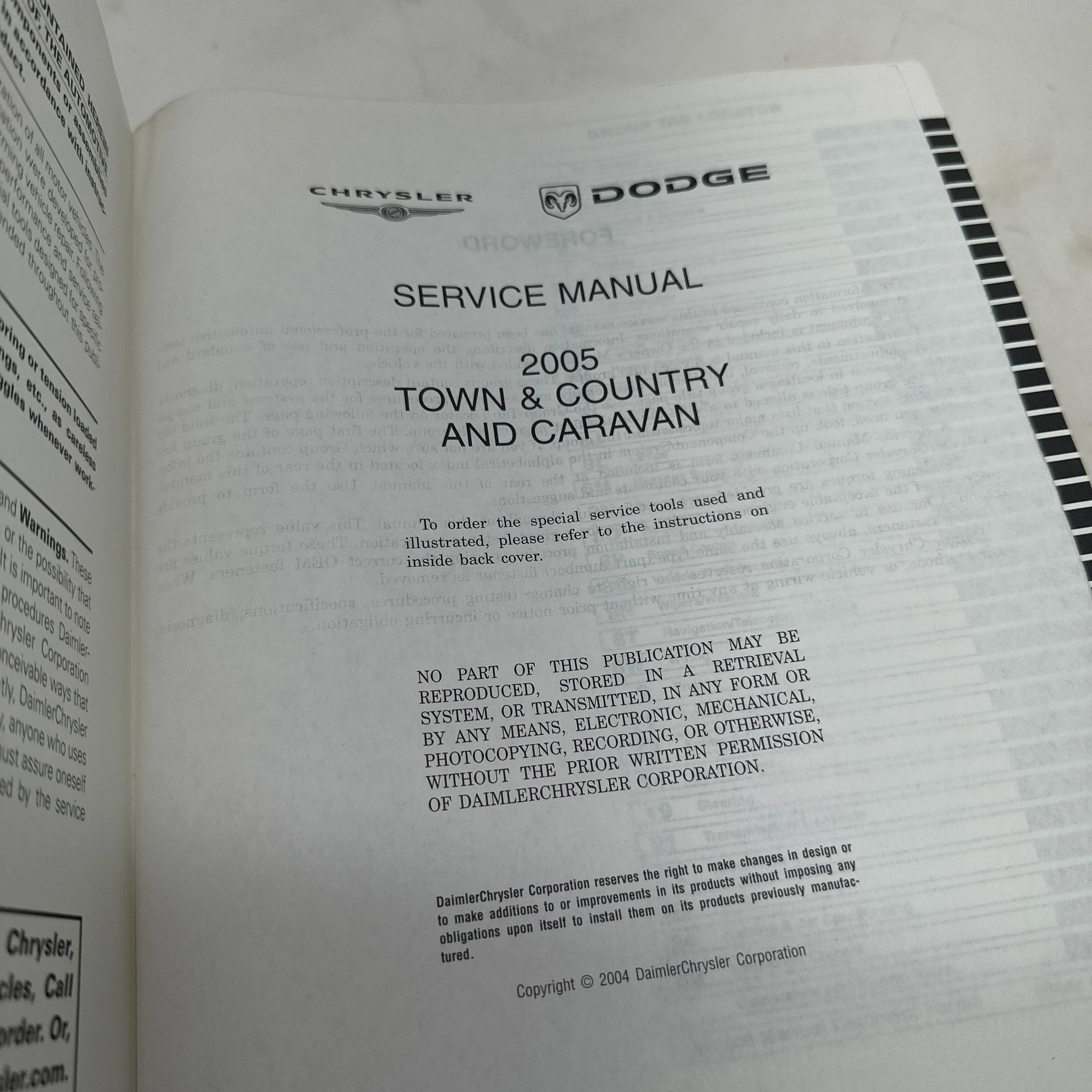 2005 Town Country.jpg