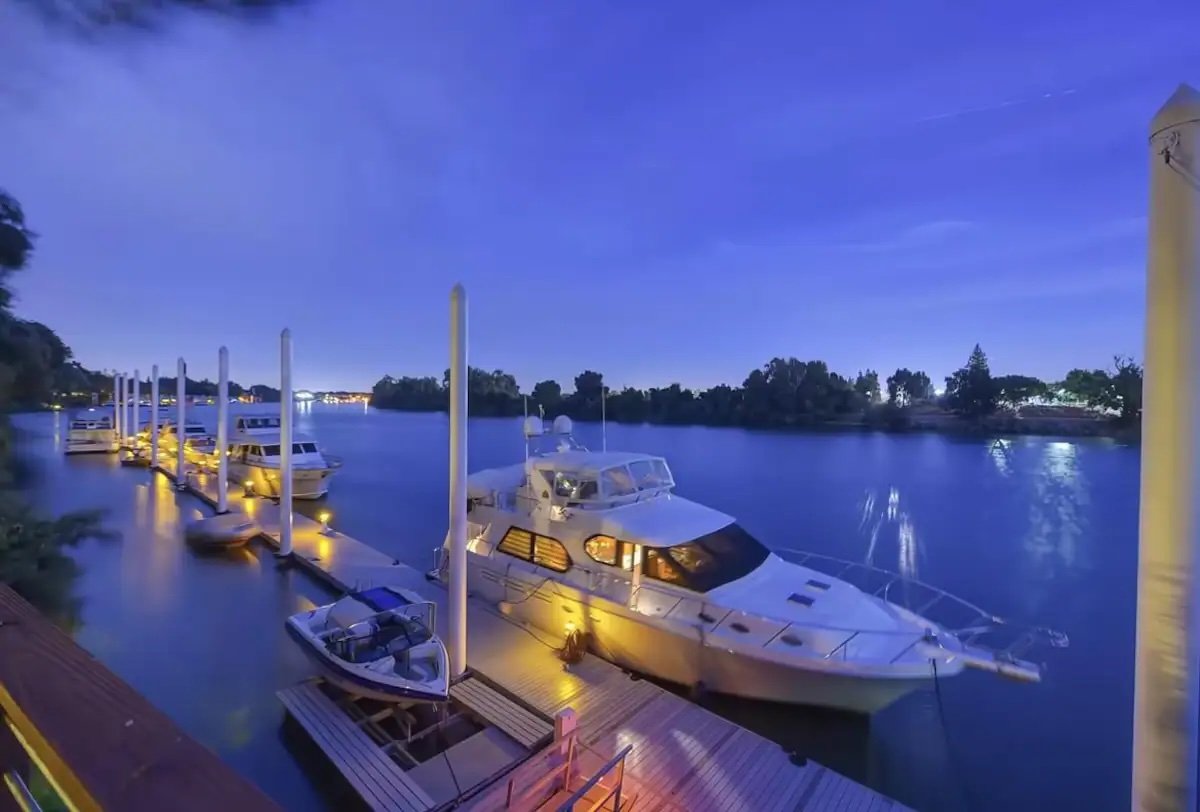 dock.jpeg