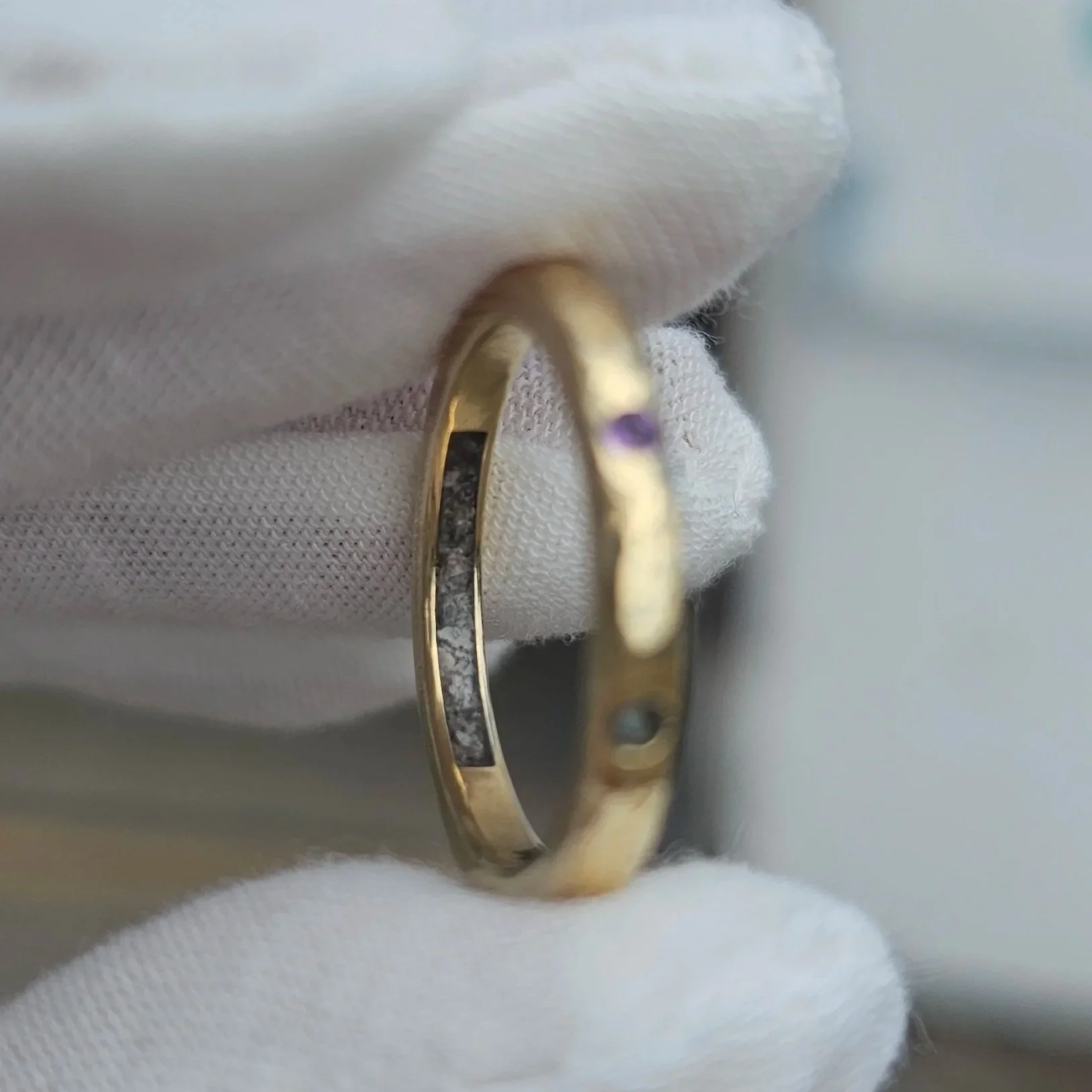 2 Stone 9ct Hammered Unisex Internal Channel Ring (Dainty)