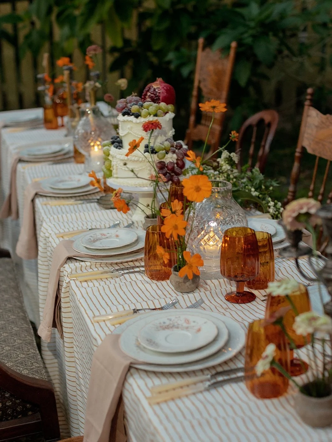 Backyard weddings have such a special charm. So lucky to have contributed and so thankful to @gatherandgracedesigns for hosting us!

Photo | @alexmichelephotos
Film | @coreythomasfilms
Content |@capturedbymaddiegrace
Makeup | @haleyhmua
Floral &amp; 