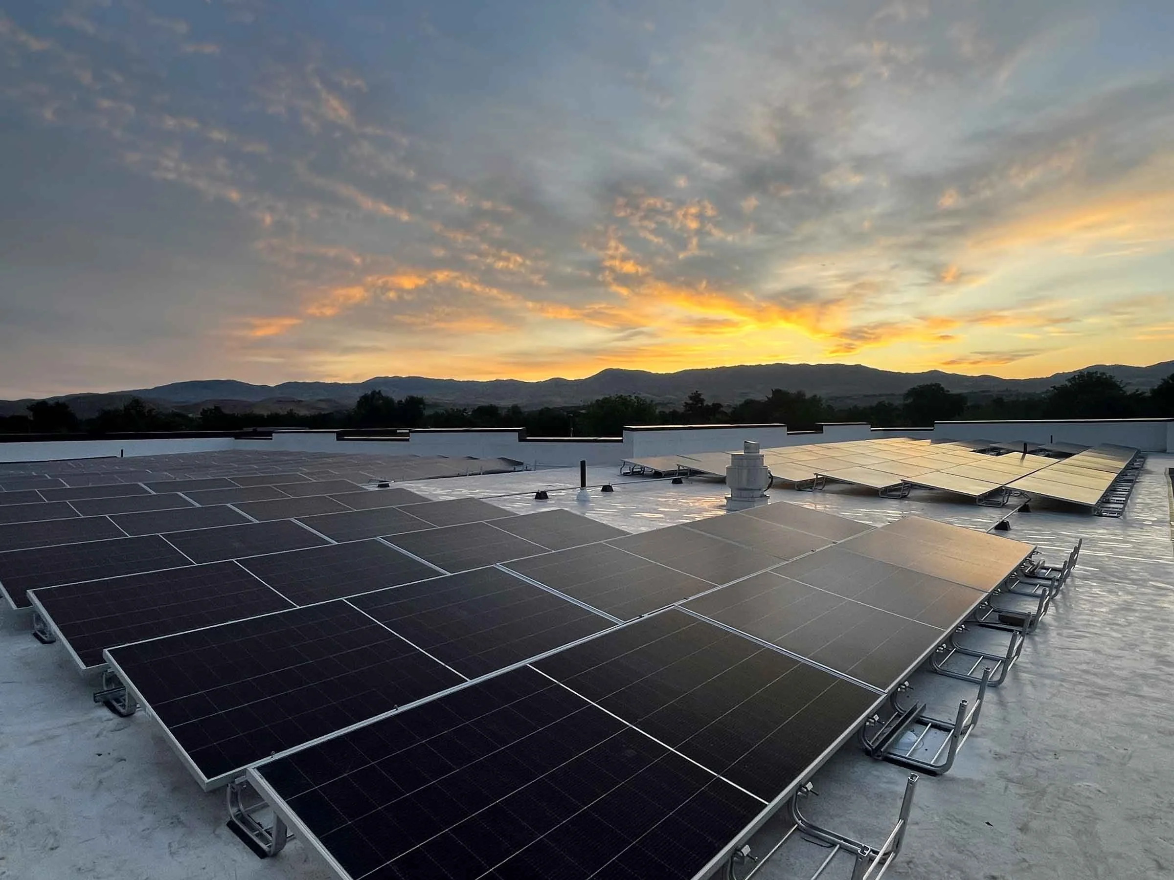 EGT solar array at Whittier Elementary in Boise Idaho with structural engineering by Plan North Engineers.