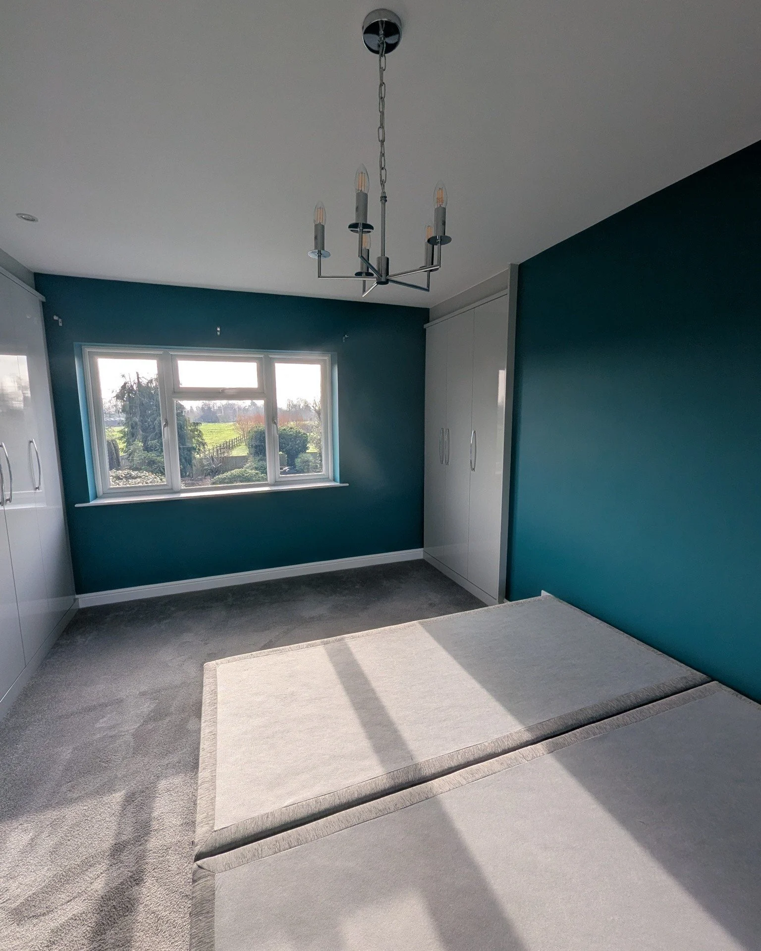 Just look at this colour 😍
At first, when the customer requested this colour for their bedroom, I was a little worried&hellip; but I have to admit, I absolutely love it! The colour is called Picturesque by Valspar Trade , and it has completely trans