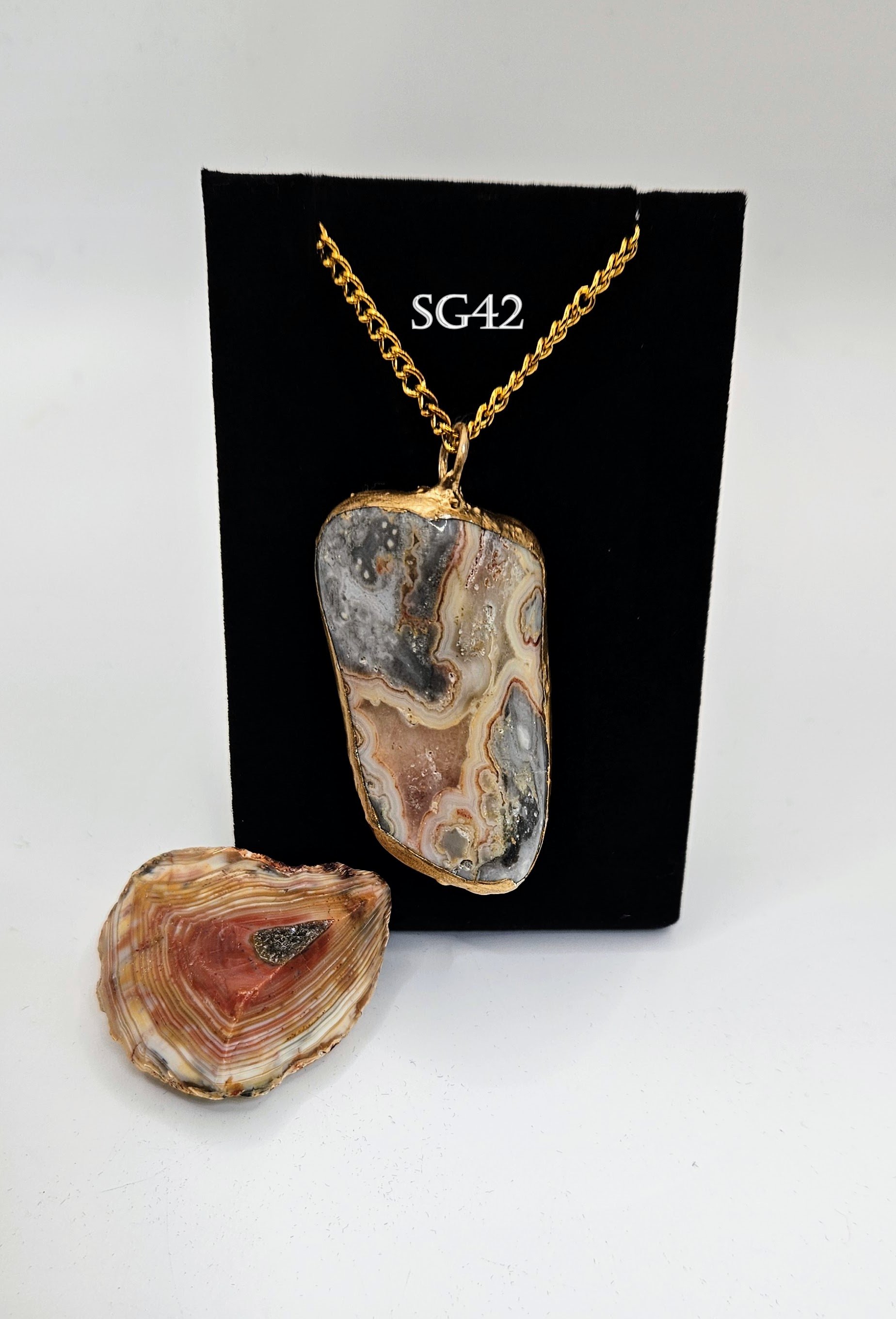 Agate SG42.jpg