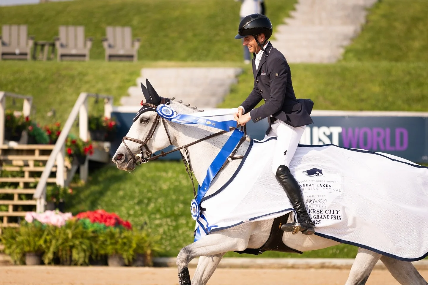 What a way to wrap up the week at @traversecityhorseshows ‼️🤩

🏆Jacob &amp; Ina WIN the $30,000 National Grand Prix 🥳🥳🥇🥇

↪️ we also were THRILLED with Sherri Crawford&rsquo;s Jecibelle, jumping her first grand prix with just 1 down! 😍

Thank 