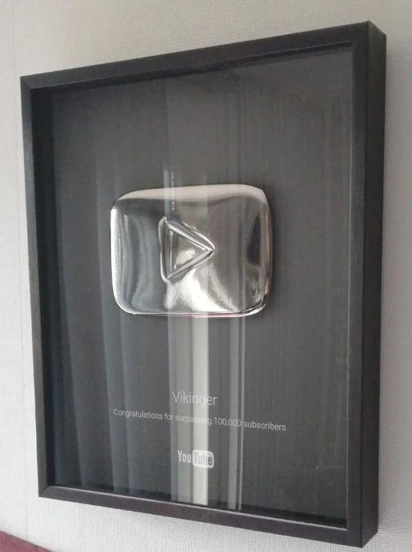 Vikinger’s YouTube Silver Play Button for 100,000 subscribers