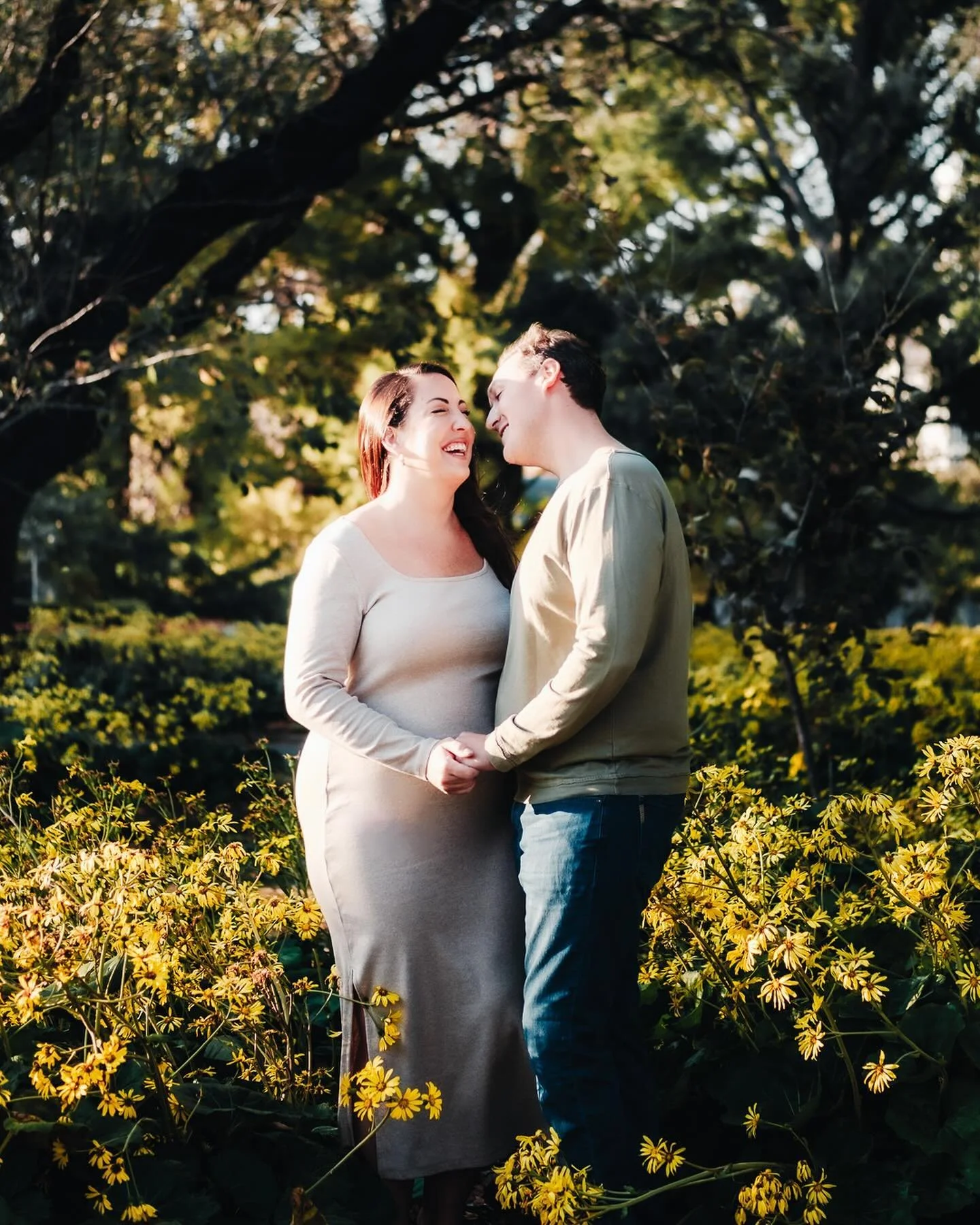 S + T&rsquo;s couples honeymoon photoshoot in Tokyo 🇯🇵

Shinjuku Gyoen National Garden in autumn is perfect at golden hour. Did you know that Shinjuku Gyoen National Garden has four entrances? You can beat the crowds by using Sendagaya's two back e