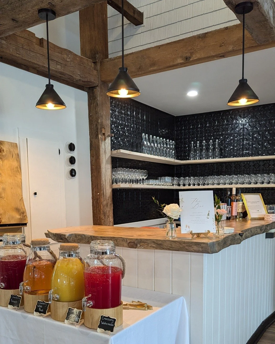 Future brides, grooms &amp; planners &mdash; this one&rsquo;s for you. 🥂
We&rsquo;re hosting an Open House this Wednesday at Fairhaven! Come sip, stroll, and get a feel for the space.

Tour the bridal suite, explore the property, and pick up plannin