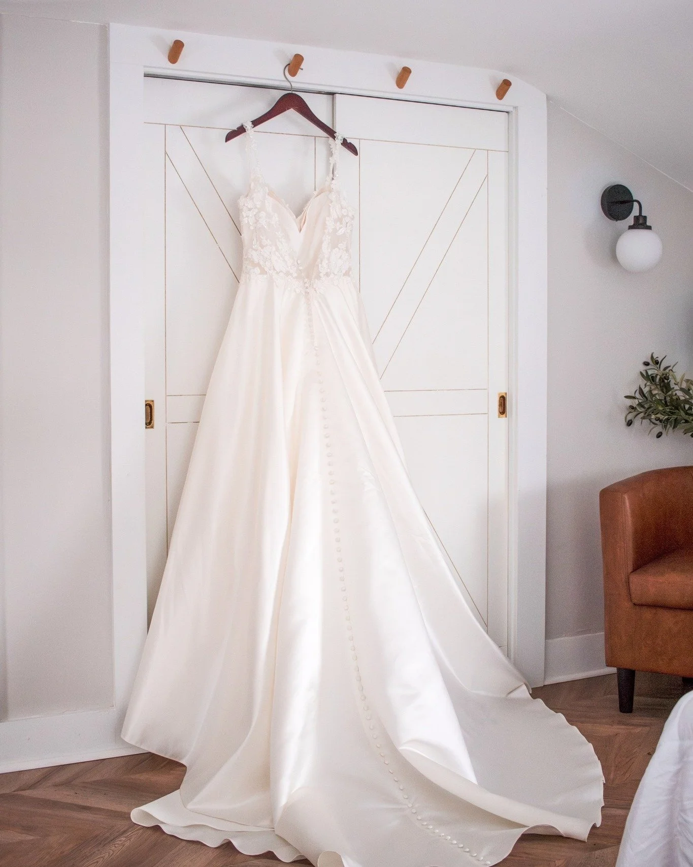 You&rsquo;ve seen the photos.
Now come walk the space.

Join us for our Fairhaven Open House
March 4th | 4:30 PM &ndash; 7:30 PM

This is your opportunity to:

&bull; Tour the full property
&bull; View the inn suites
&bull; Explore ceremony location 