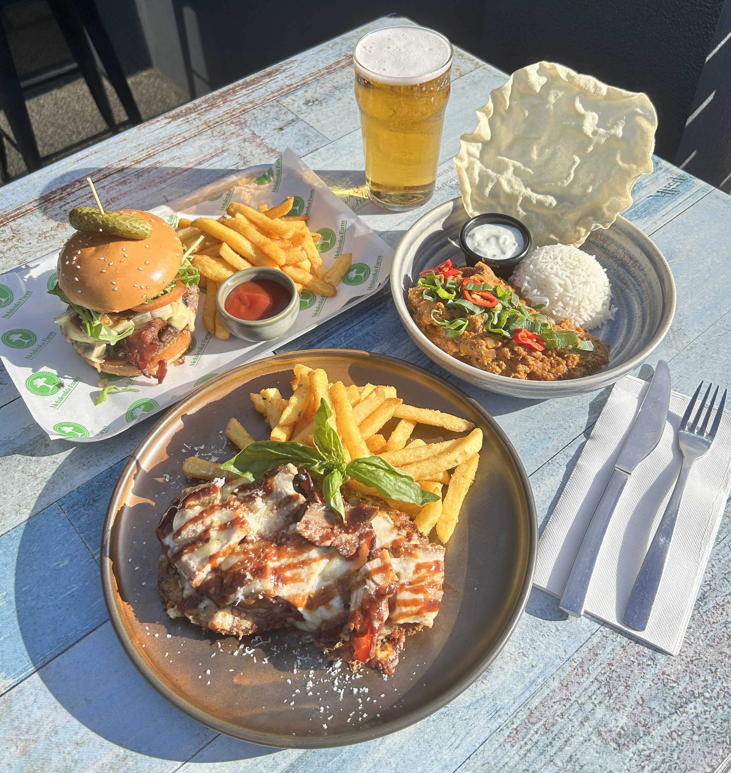 $22Specials04.jpg