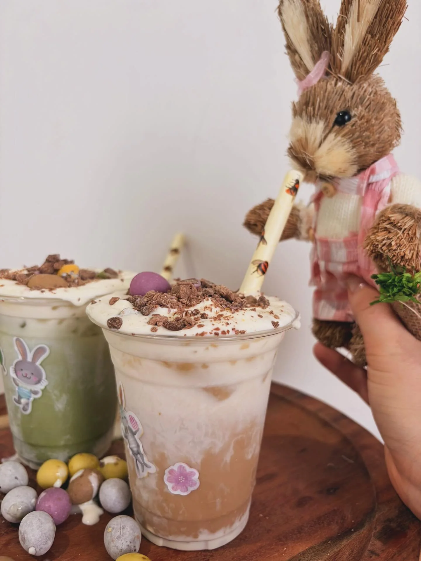 🌼🐰 Easter has arrived at The Little Lane! 🐣🌸

We&rsquo;ve sprinkled a little extra magic into the play villages with our Easter specials menu&hellip; think Kinder Bueno mochas, bunny face pancakes and our adorable Flopsy Bunny babycino 🐰☕🍓

Plu