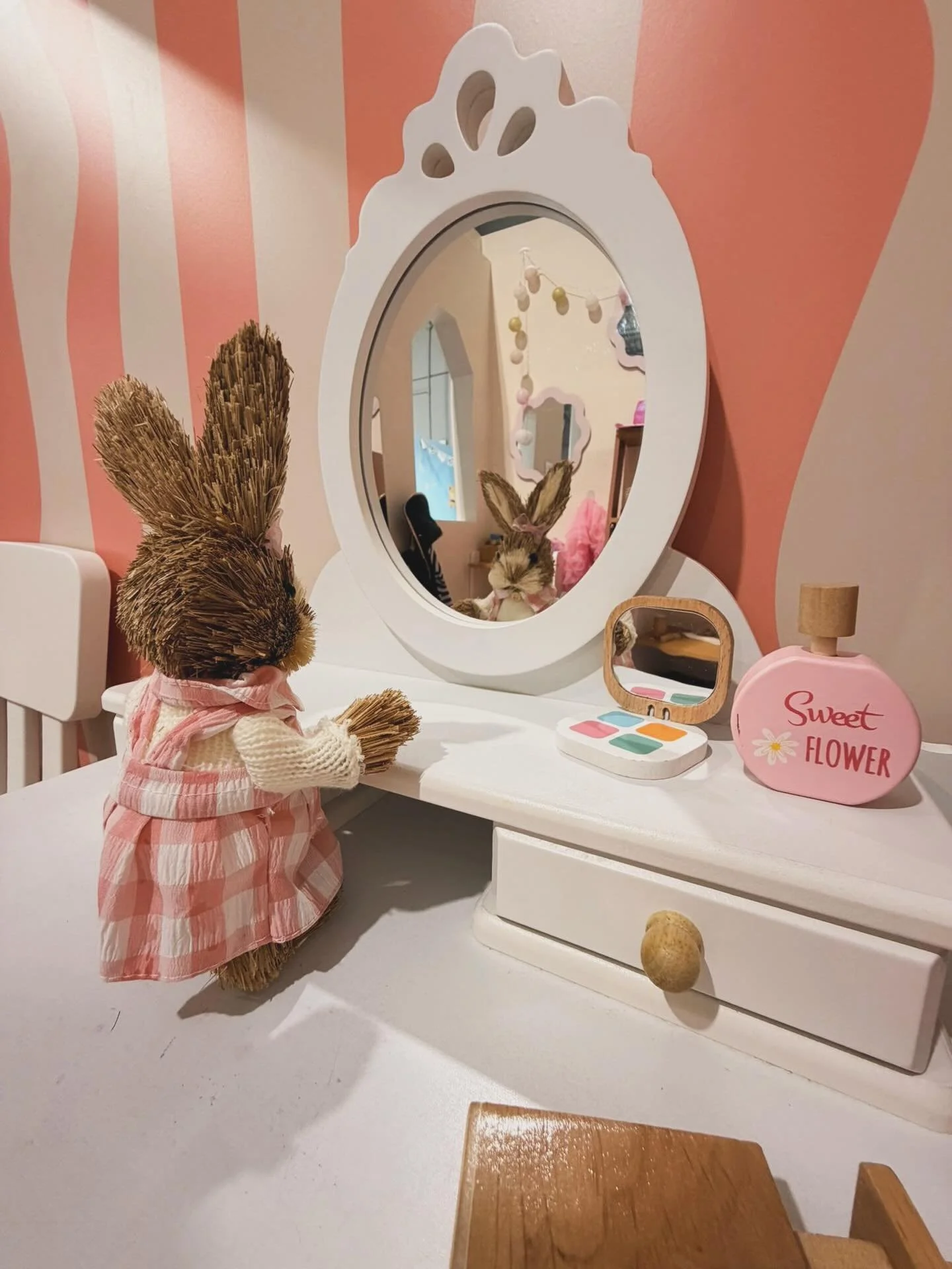 🌼🐰 Easter Fun All Week at The Little Lane! 🐣🌸

We&rsquo;ve got a week full of Easter magic planned for your little ones&hellip; and you won&rsquo;t want to miss it! ✨

Join us for:
 🥚 Easter egg hunts 🎩 Easter bonnet craft 💌 Easter card making