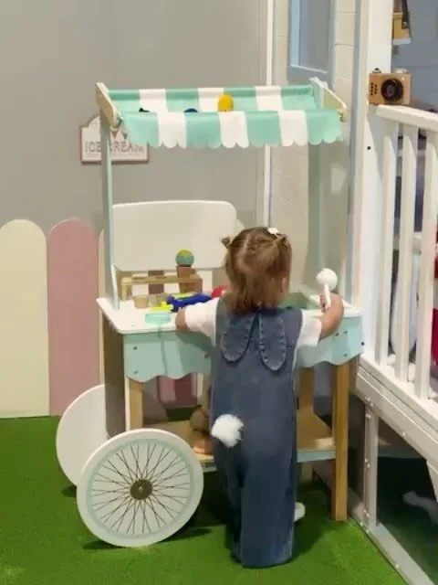 See you this morning for lots of Easter magic! Join us for an egg hunt around the village, Easter craft, biscuit decorating and a special visit from the Easter Bunny!! 🐣🌸🐰💖 #thelittlelane #easterfun