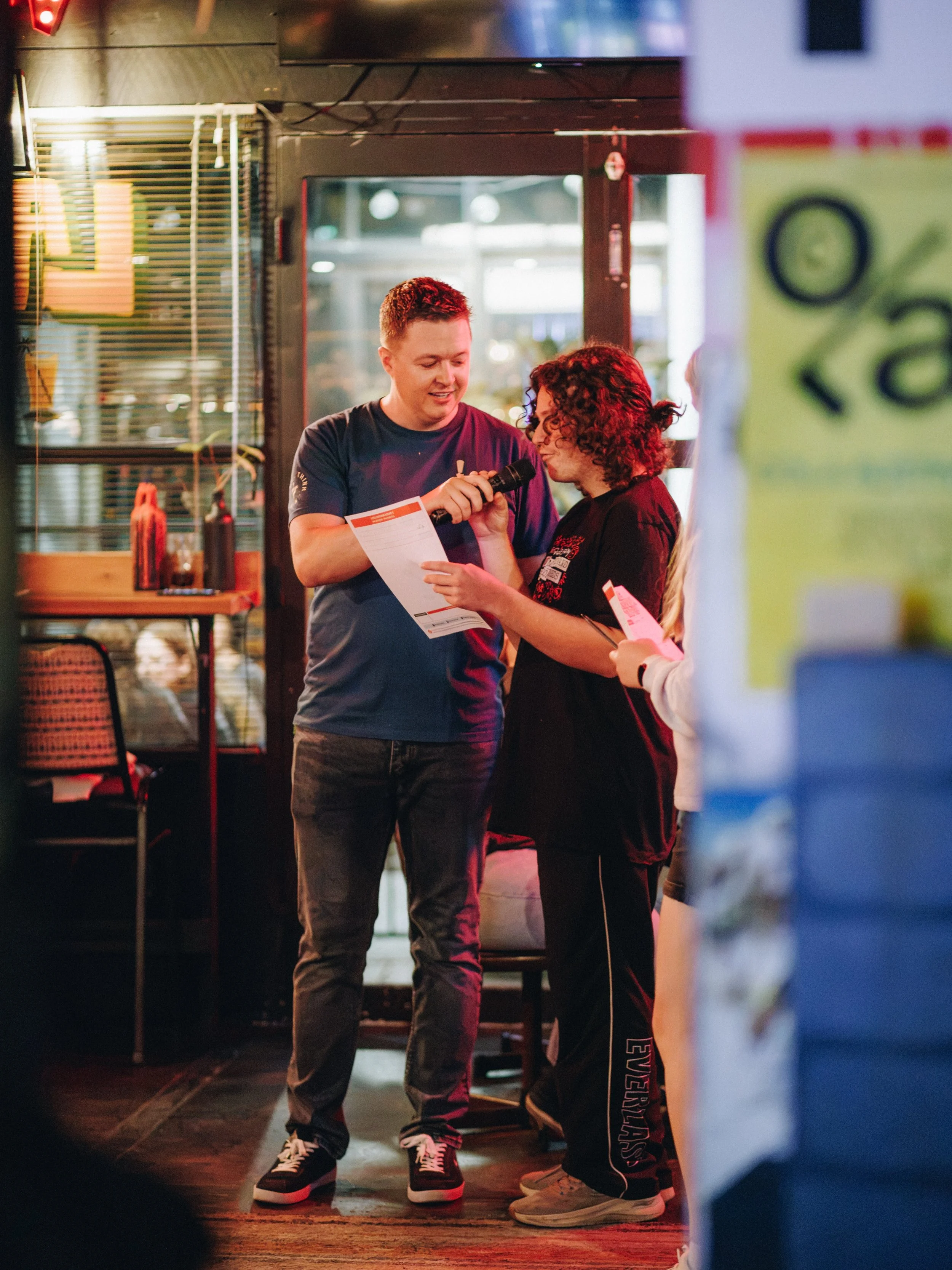 Sam&rsquo;s back on the trivia mic dishing out the questions at @lalalaswollongong tomorrow night!🎙️

Bring your smartest friends, most diabolical team names and an appetite for La&rsquo;s $15 burger special! 🍔

🥇 First place: $100 voucher
🥈 Seco