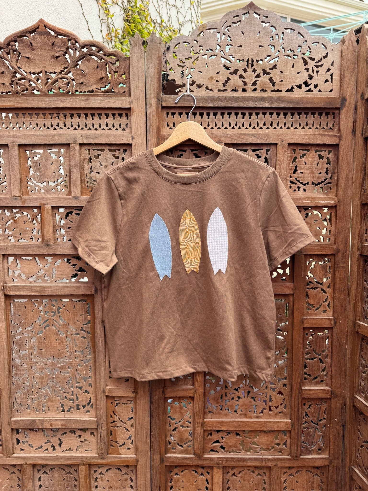 Surf Tee Brown