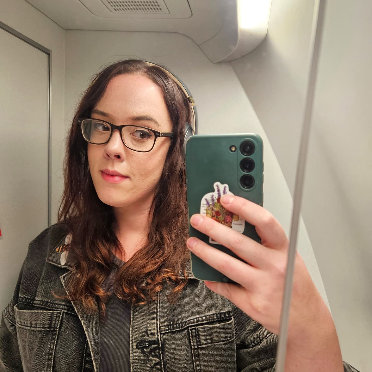 Landed in America a couple of days ago, took a flight with @fly_fijiairways to get here. It was an actually perfect flight, felt like i was always eating or being offered a drink (of even wine) and the cabin crew were the sweetest.
I am ready for ad