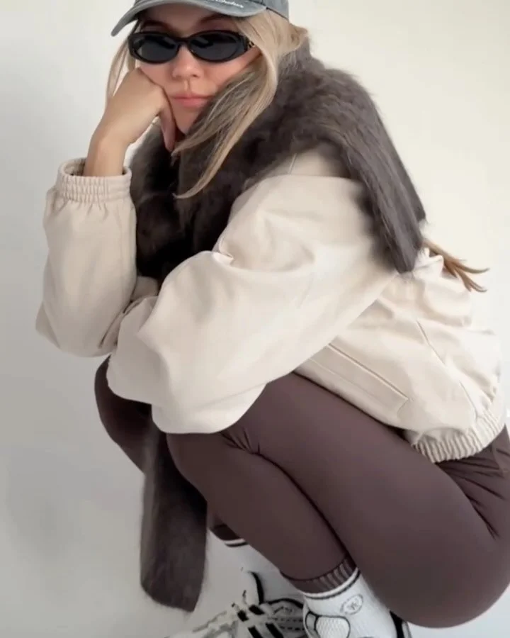 STYLED TO MOVE 
A city sport edit by @mikaelahallen for @wakakuu 

From mobility to gym intensity and mindfulness, dressed to move and find balance in style. A content series in close collaboration with @wakakuu @mikaelahallen @patrikssontalent 

Rea