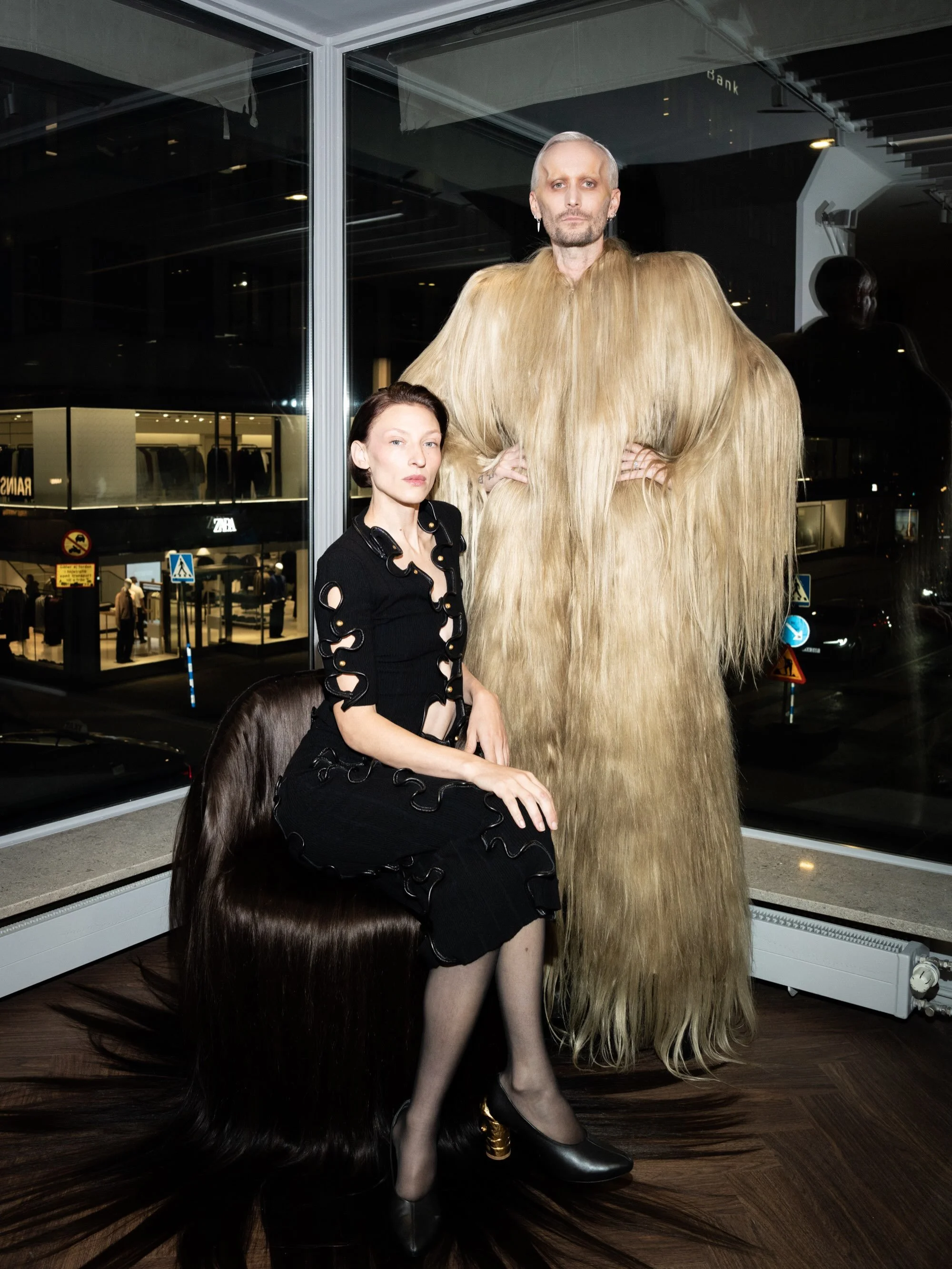 GREAT HAIR EVERYWHERE

A Swedish icon in haircare and styling since 1963, Bj&ouml;rn Ax&eacute;n has much to celebrate. With a new horizon ahead, the opening of the Bj&ouml;rn Ax&eacute;n flagship store at Norrlandsgatan 7 Stockholm, the introduction