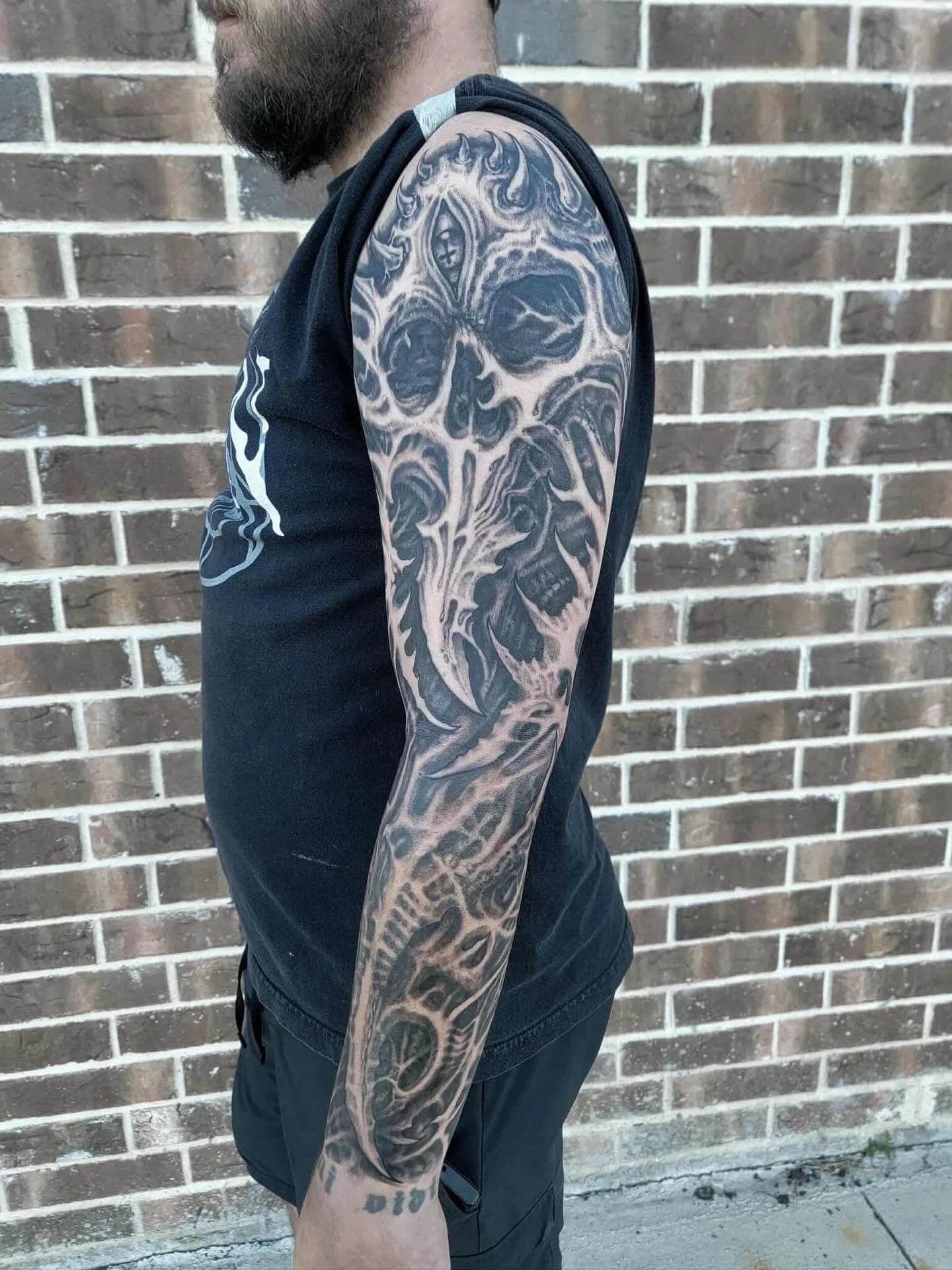 Some crazy bio organic black and grey done by @jmhtattoos client sat two days straight to get this! #forneytattoo #rockwalltattoo #blackandgrey #blackandgreytattoo #skull #skulltattoo #tatnasty #tattoo #inked #yournewfavoriteink #tattoolife