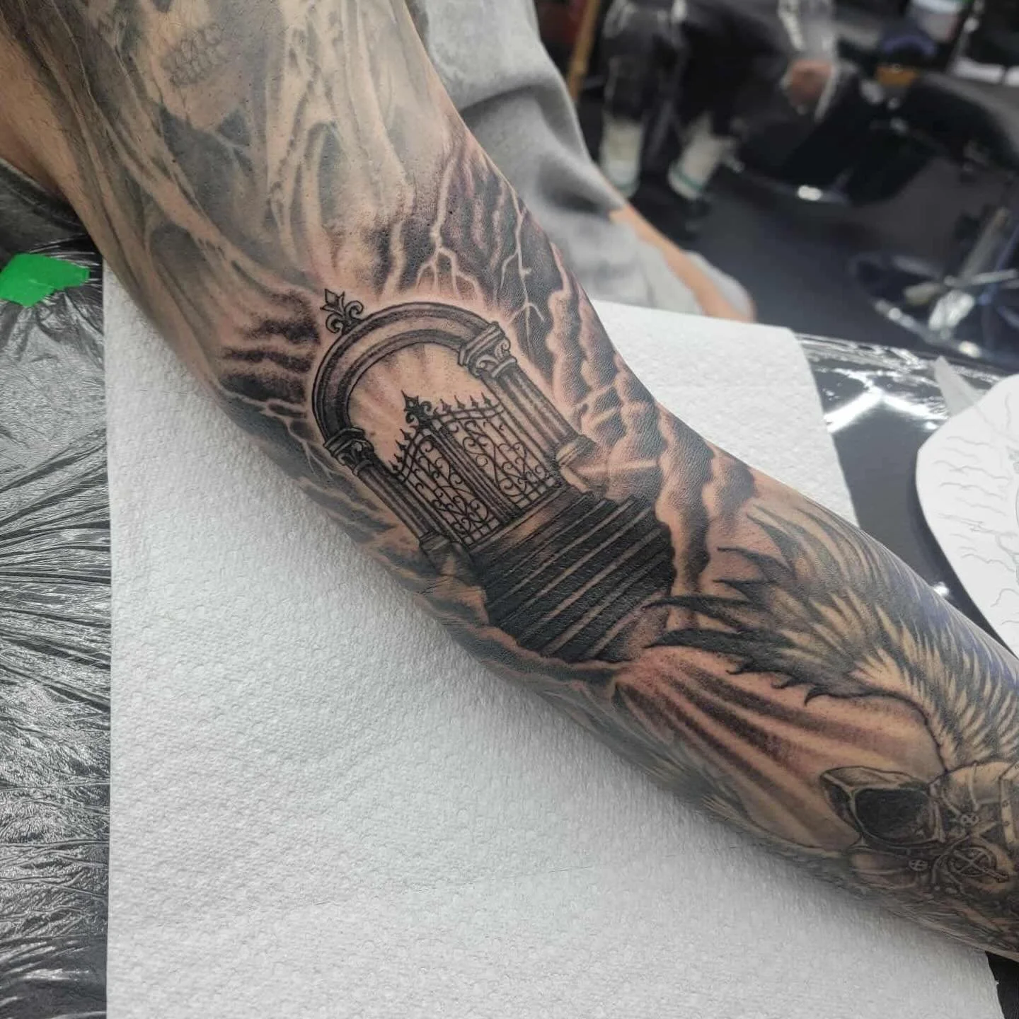 Tattoo done by @jmhtattoos Mr.Hall does have availability soon! Reach out to him to book yours today! #blastedtattoocare #yourfavoriteink #rockwalltattoo #forneytattoo #dallastattooartist #art #artwork #fyp #fypage #foryourpage #tattoo #tattoos #blac