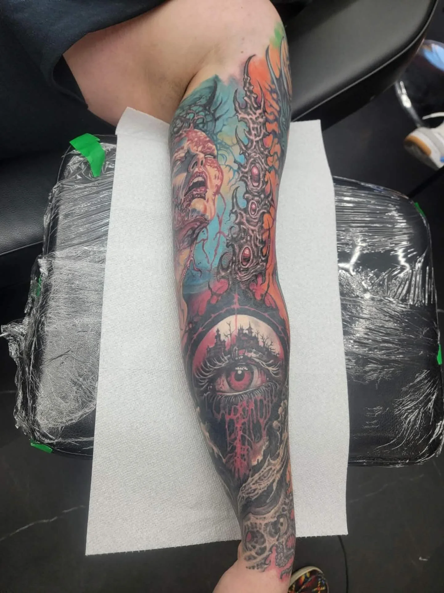 This sleeve came together nicely. Done by @jmhtattoos #fypage #fyp #tattoo #art #sleevetattoo