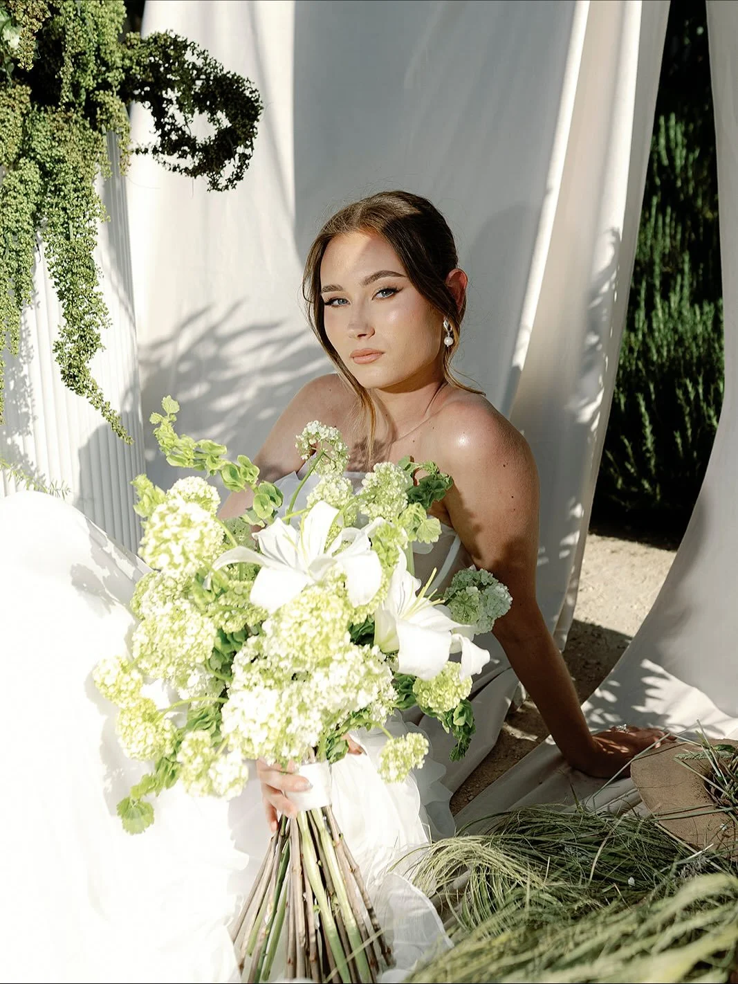 Throwback to this gorgeous styled shoot 🤍

Featured vendors: 
Hair: @hair__by__annie 
Gown: @nukuofficial 
Photographer: @diegonietophotography 
Venue: @assemblyyard 
Cakes: @cakesbysuzi @chababybakes 
Florist: @foxandrabbit_ 
Jewellery @kezanijewel